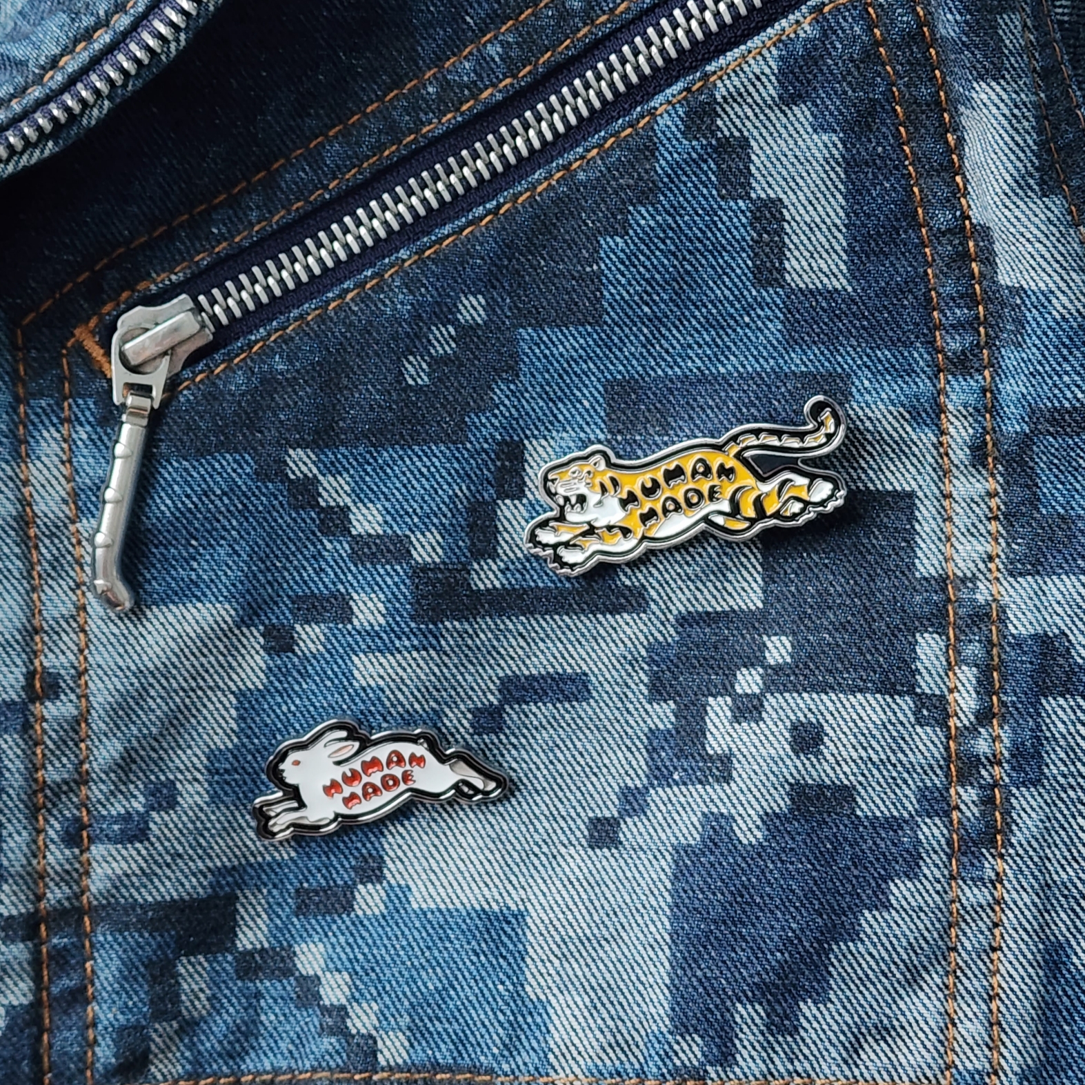 Human Made Animal Pin Set #1 Silver 착용 스타일 - 1