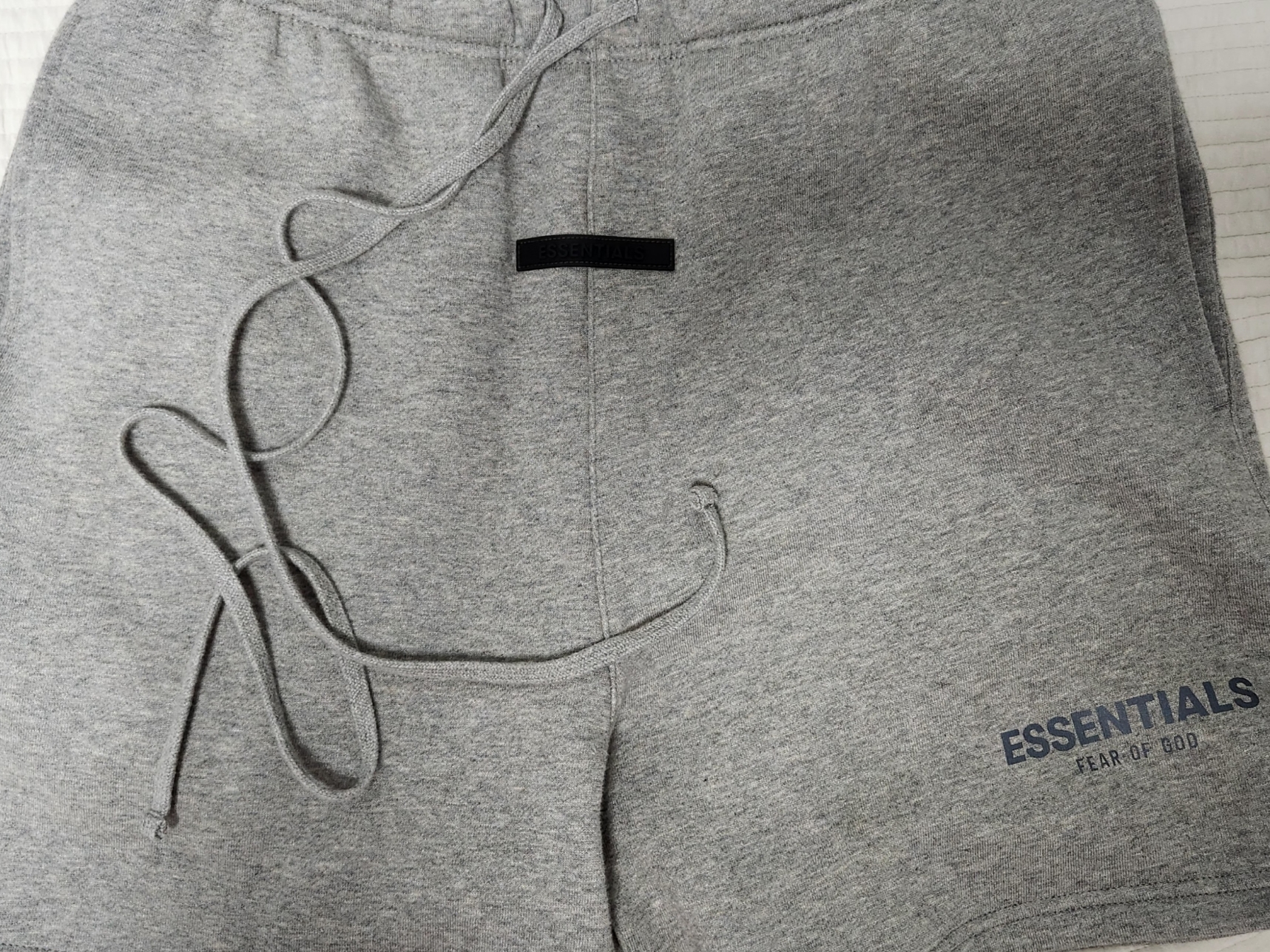 Essentials The Core Collection Sweatshorts Heather Oatmeal 착용 스타일