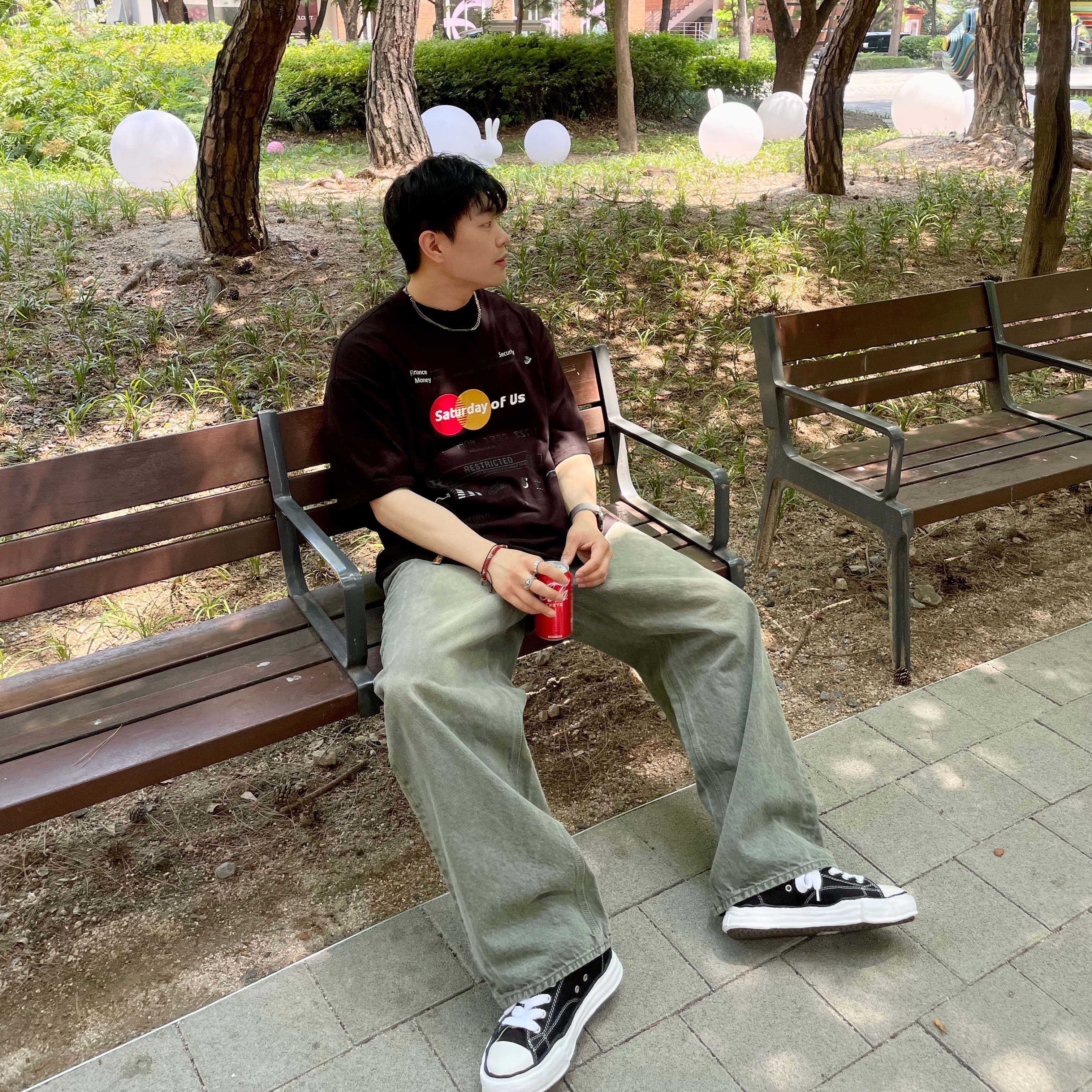 Maison Mihara Yasuhiro Peterson OG Sole Canvas Low Sneakers Black, [KREAM 단독] STU Bank Embroidery Printing T-Shirt Black 착용 스타일 - 5