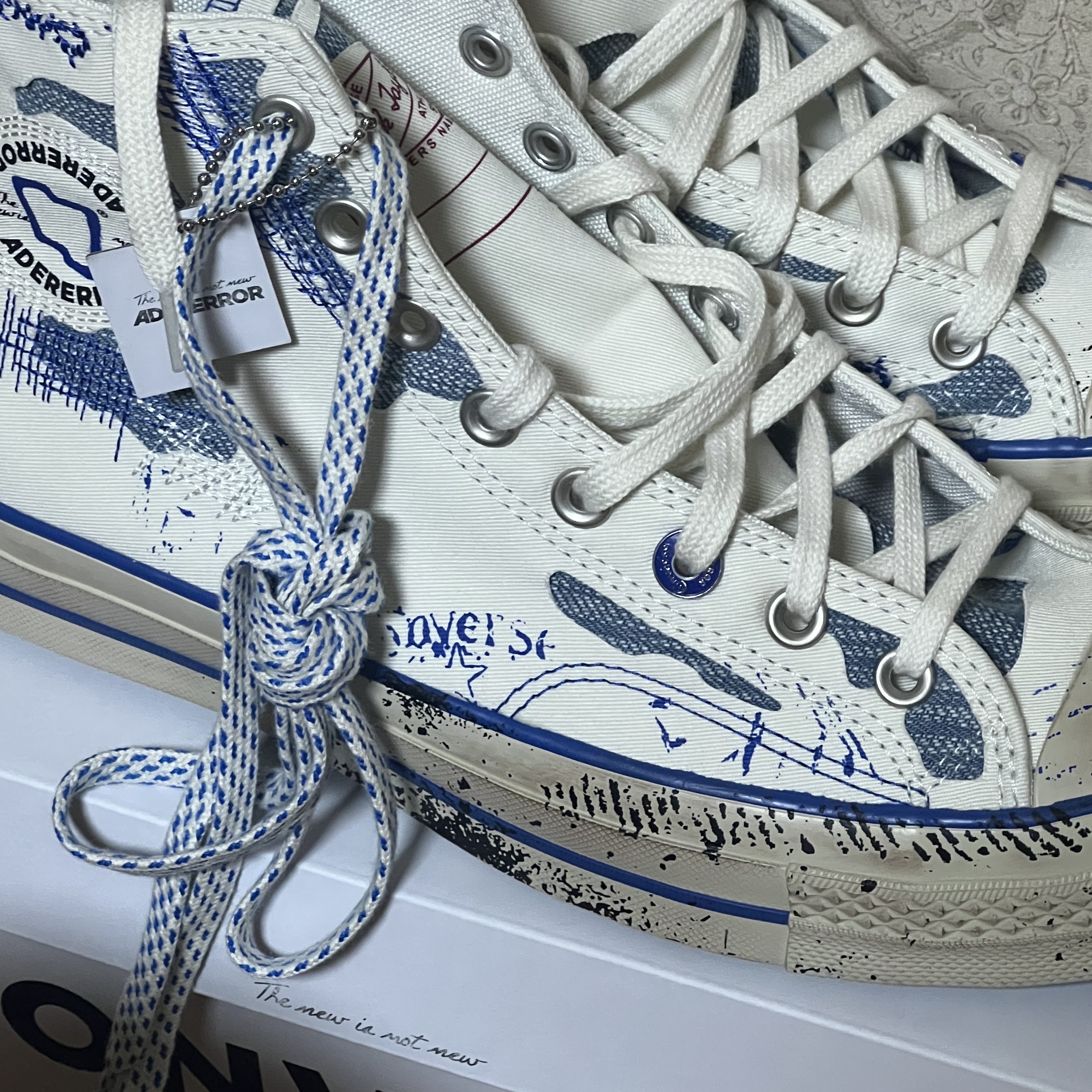 Converse x Ader Error Chuck 70 High White 착용 스타일