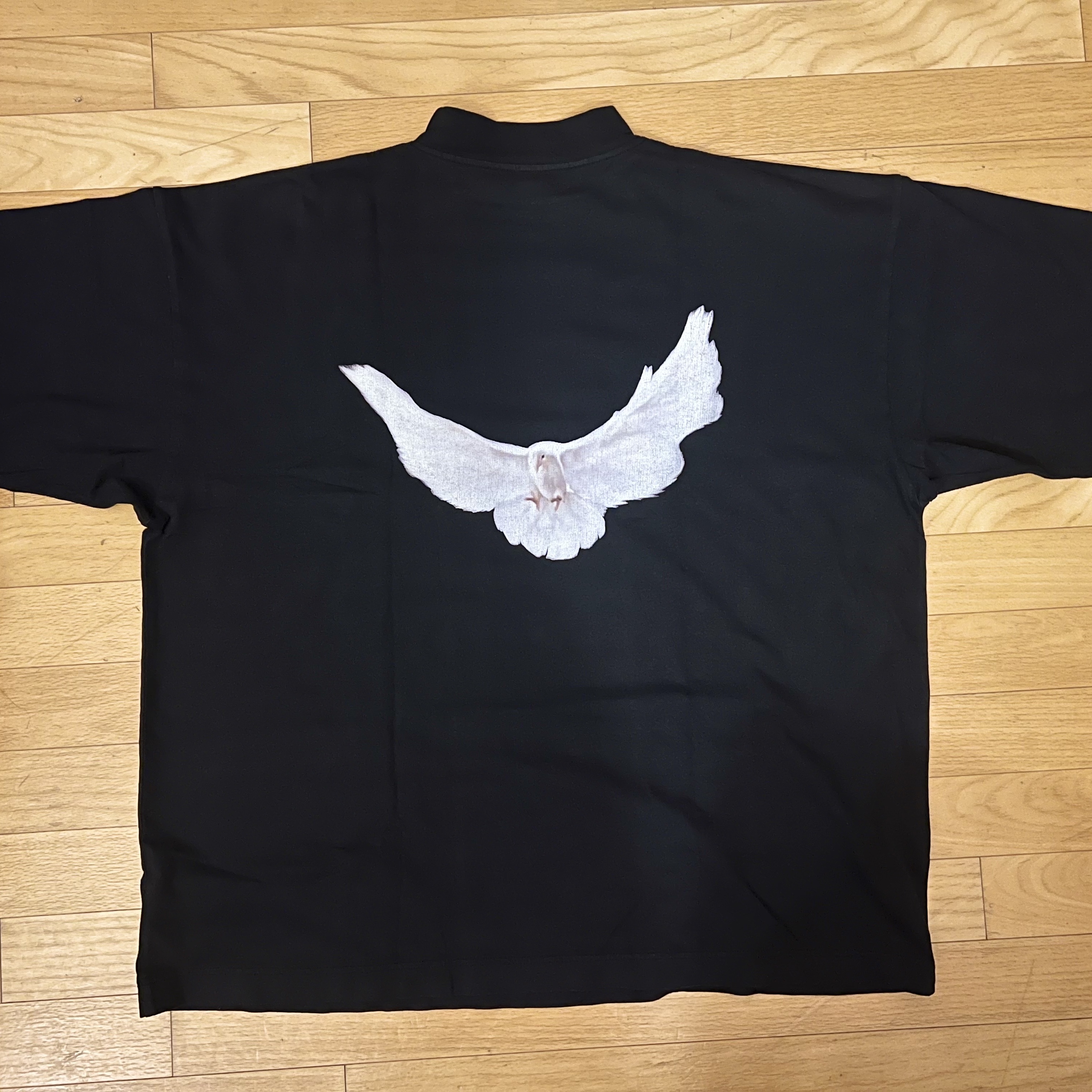 Yeezy Gap Engineered By Balenciaga Dove Hoodie Black 착용 스타일 - 3