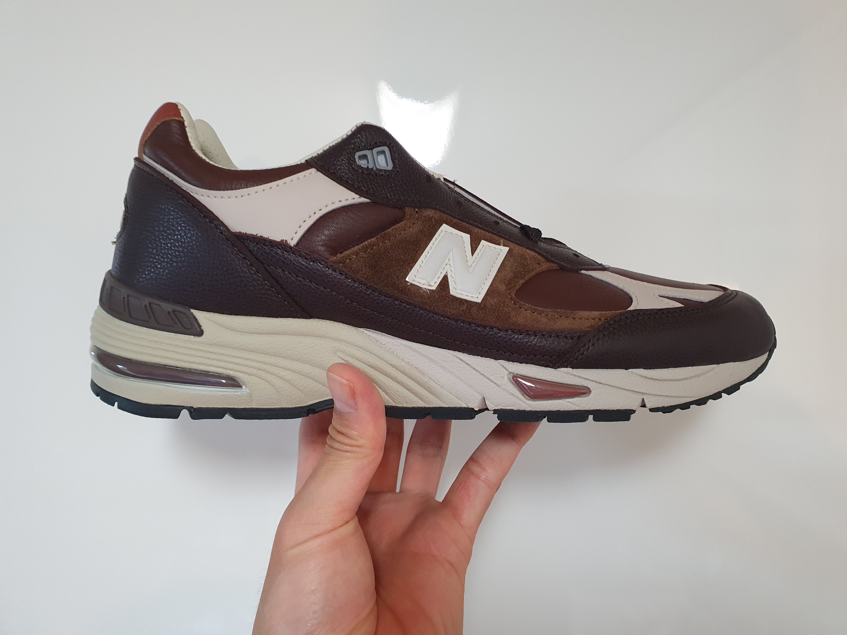 New Balance 991 Made in UK Earth French Roast 착용 스타일