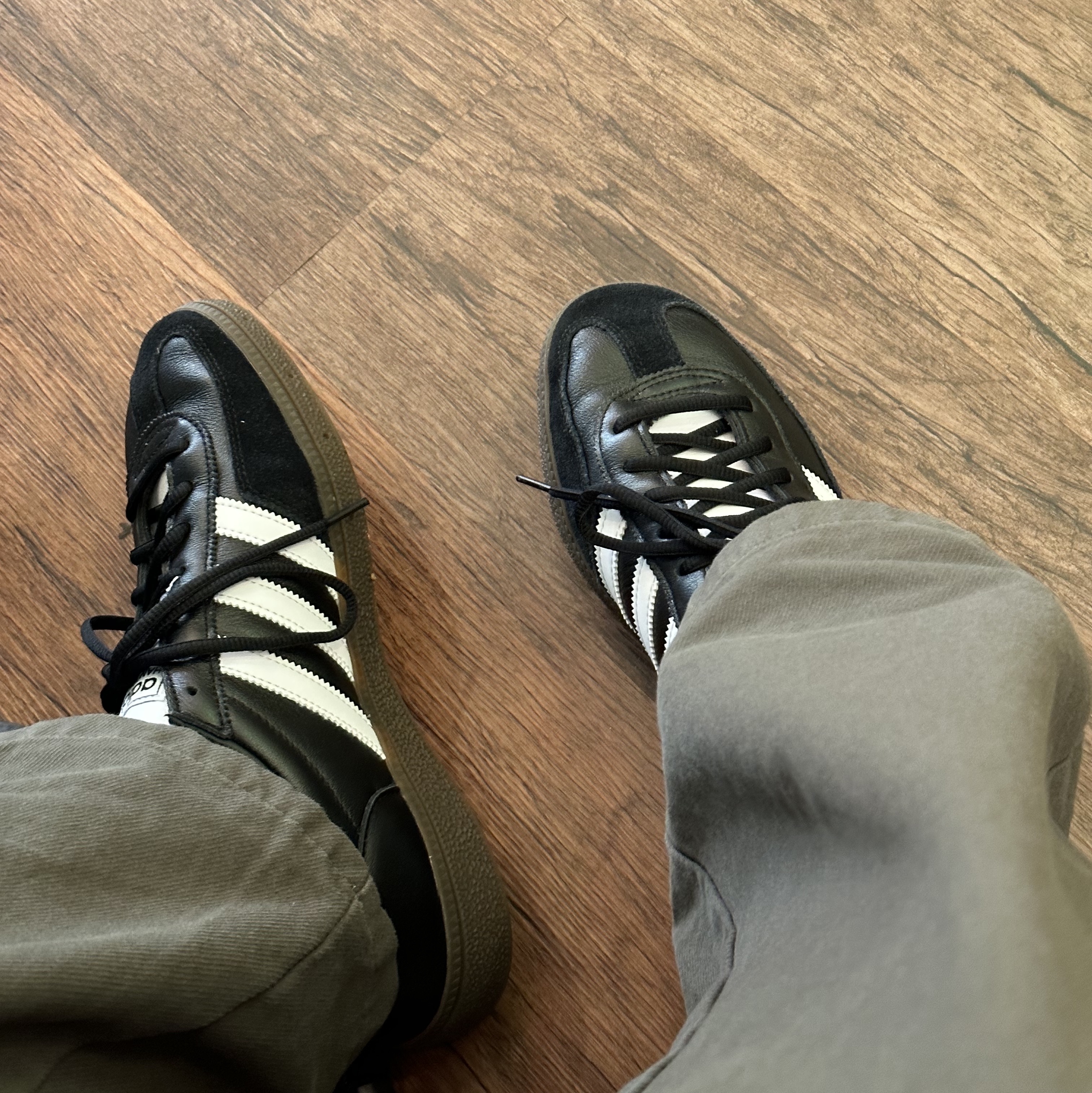 Adidas Spezial Handball Core Black White 착용 스타일