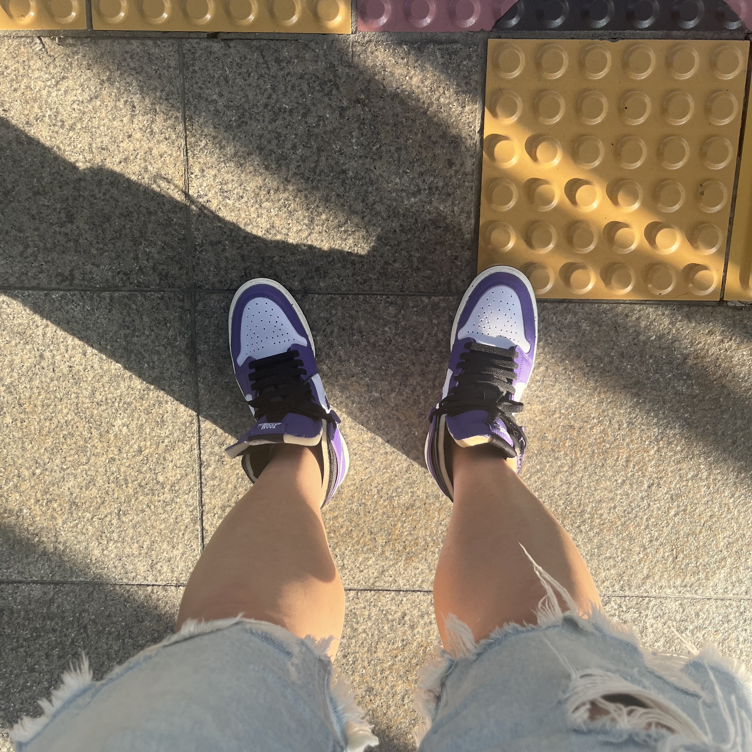 Jordan 1 Zoom Air CMFT Dark Iris 착용 스타일