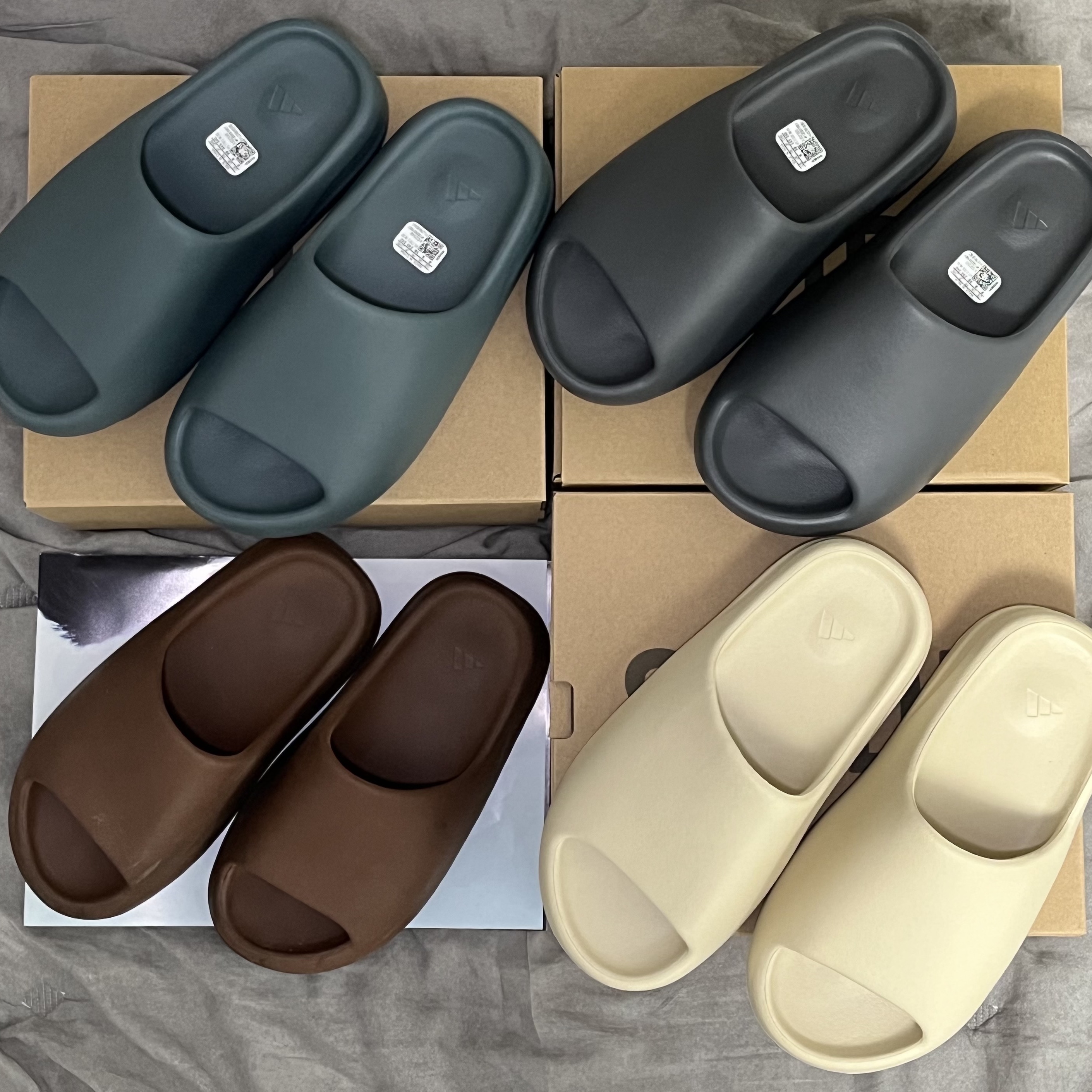Adidas Yeezy Slide Slate Marine, Adidas Yeezy Slide Slate Grey 착용 스타일