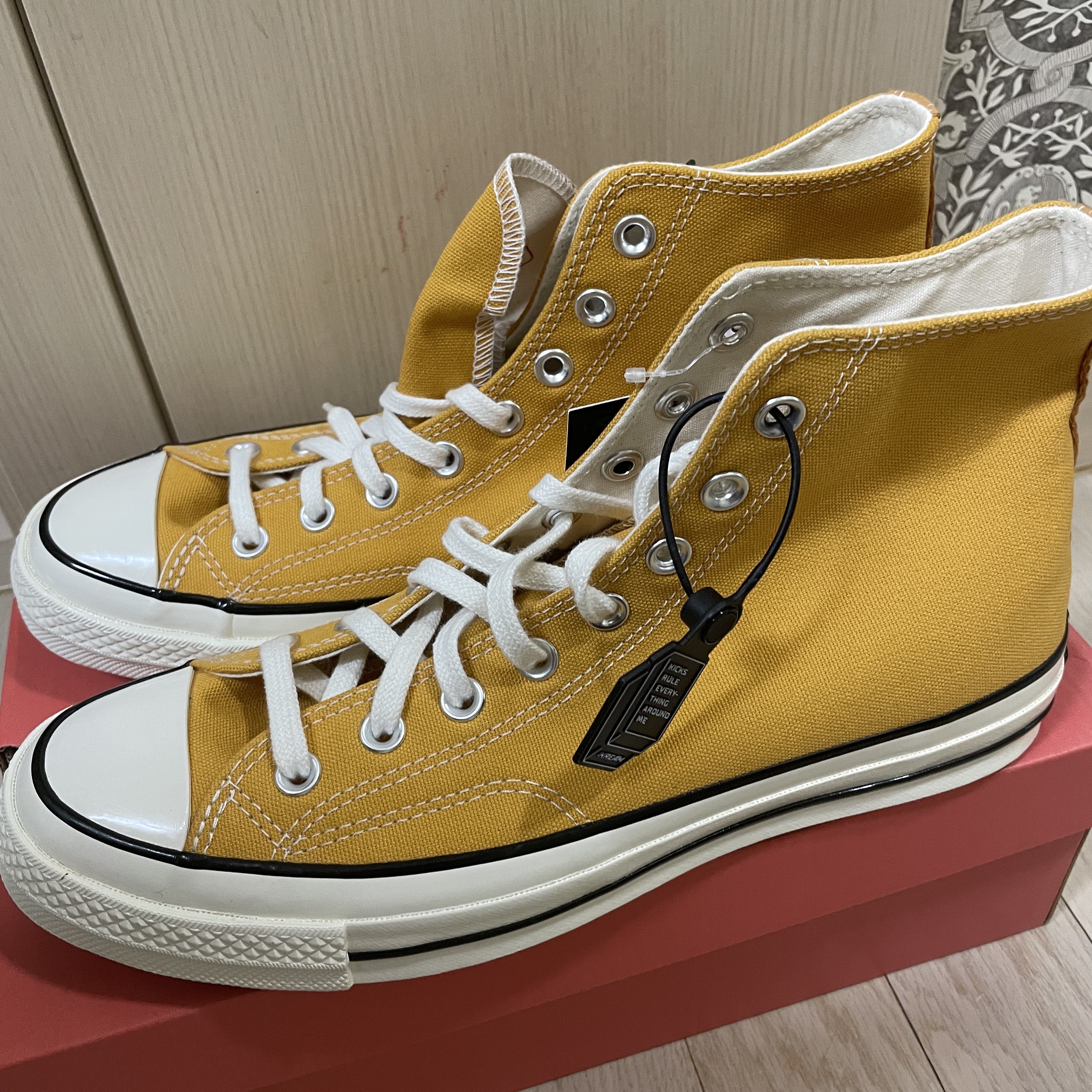 Converse Chuck 70 High Vintage Canvas Sunflower 착용 스타일
