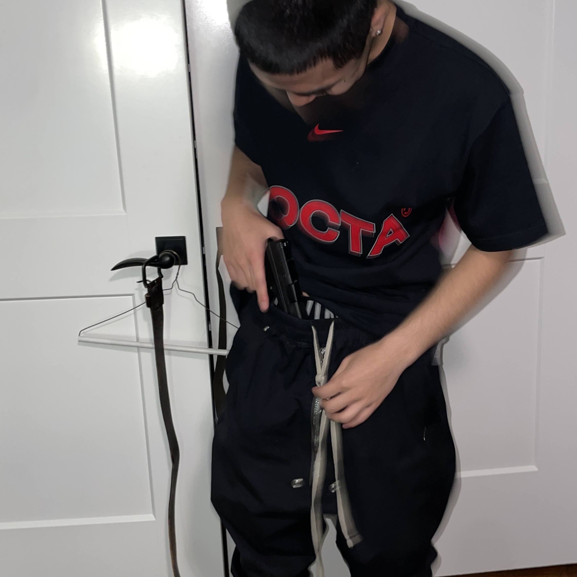 Nike x Drake Nocta Cobra T-Shirt Black - Nocta Exclusive, Rick Owens Drkshdw Berlin Pants Black 착용 스타일