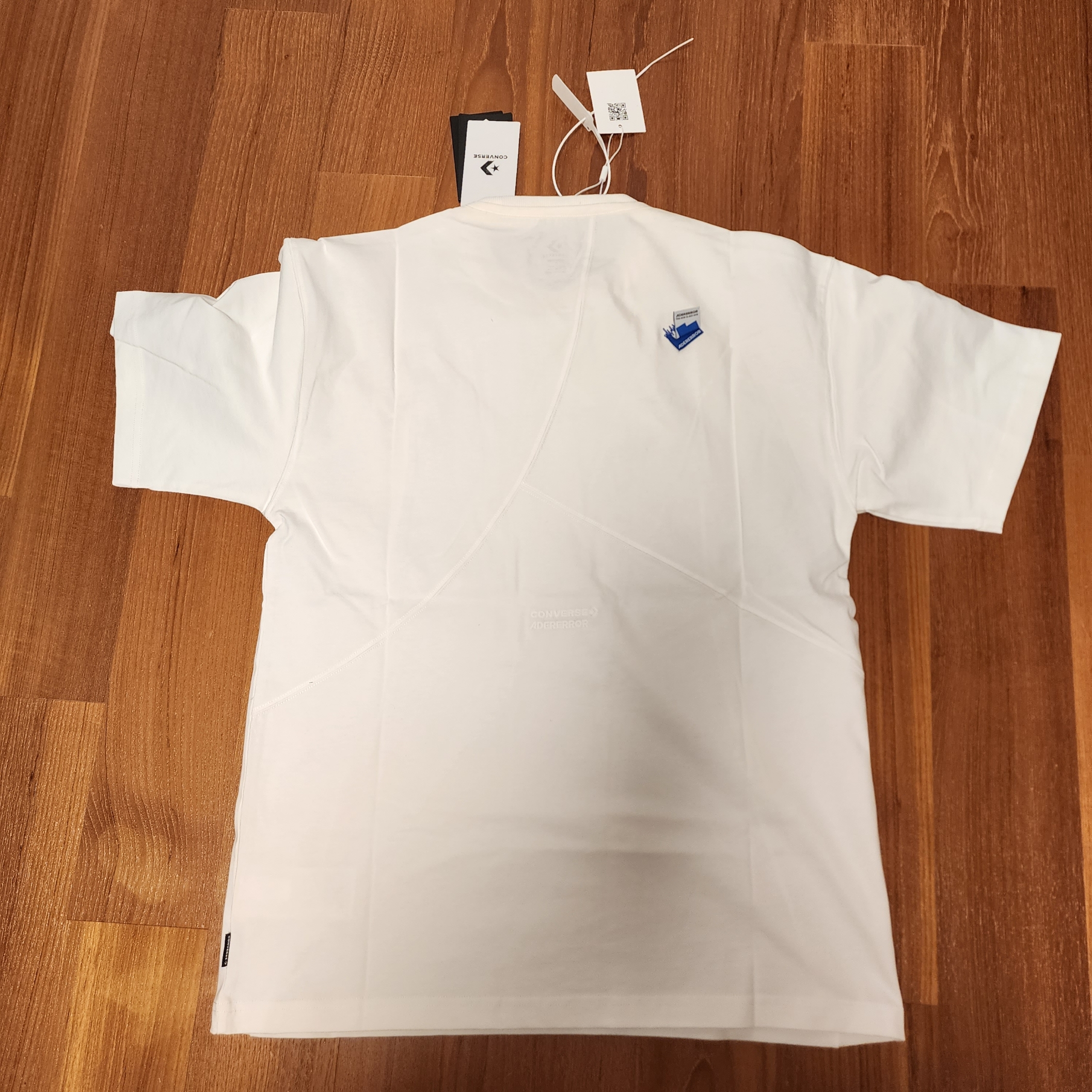 Converse x Ader Error Shapes T-Shirt Cloud Dancer 착용 스타일 - 2