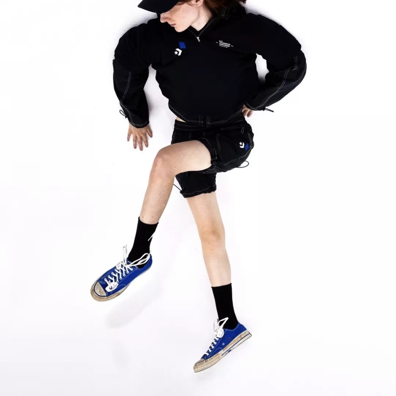 Converse x Ader Error Chuck 70 Ox Imperial Blue 착용 스타일 - 2