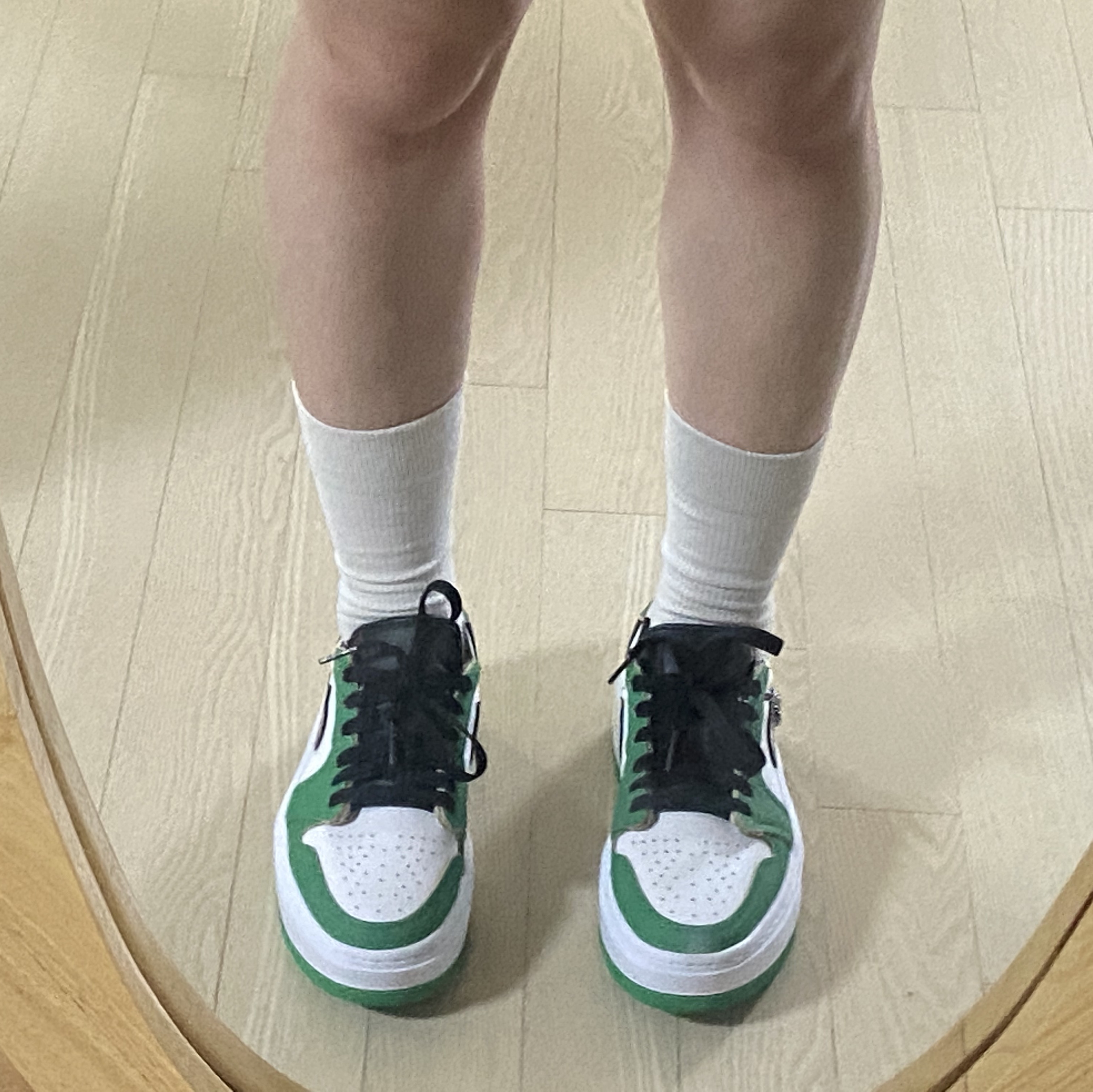 (W) Jordan 1 Elevate Low SE Lucky Green 착용 스타일 - 3