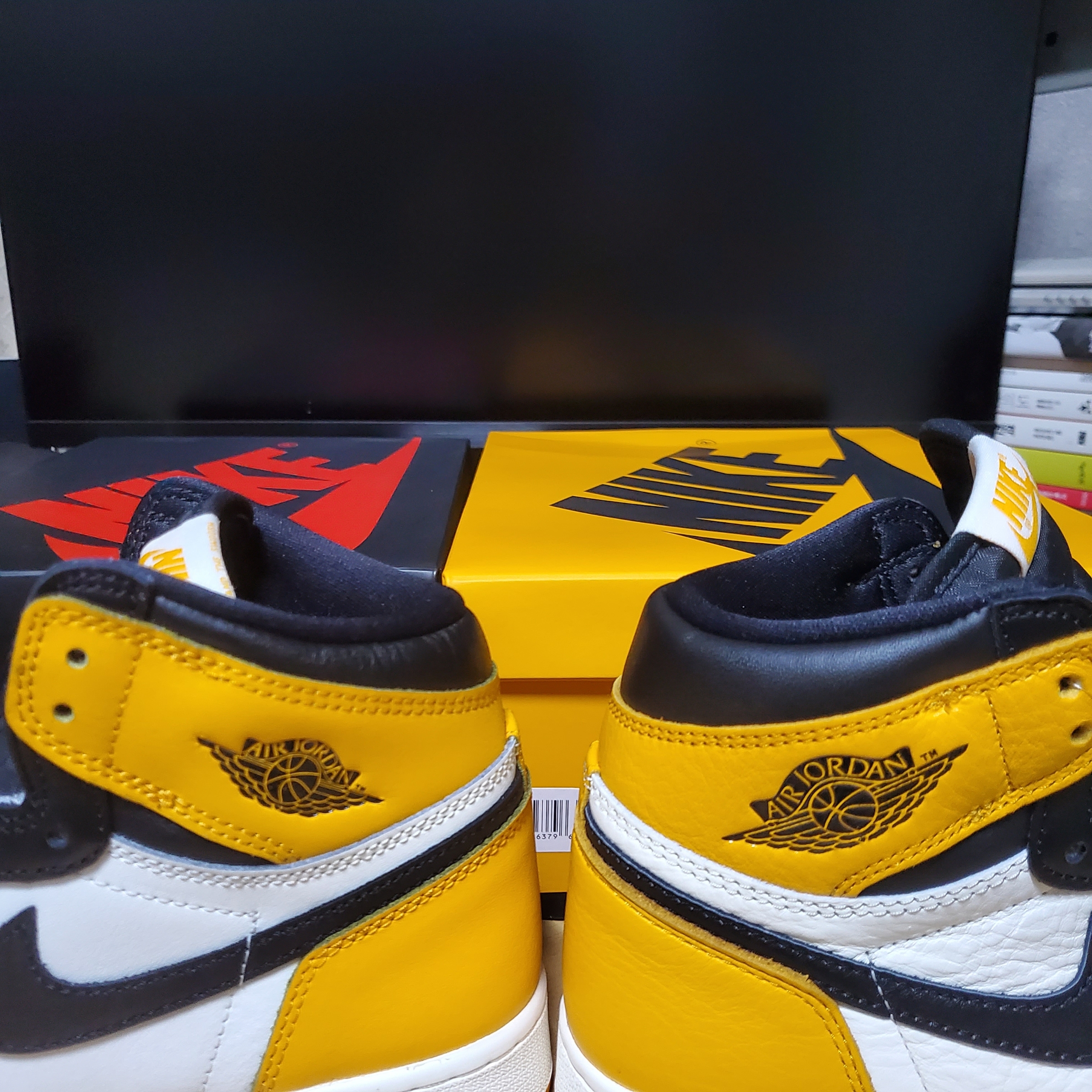 Jordan 1 Retro High OG Taxi, (GS) Jordan 1 Retro High OG Taxi 착용 스타일 - 4