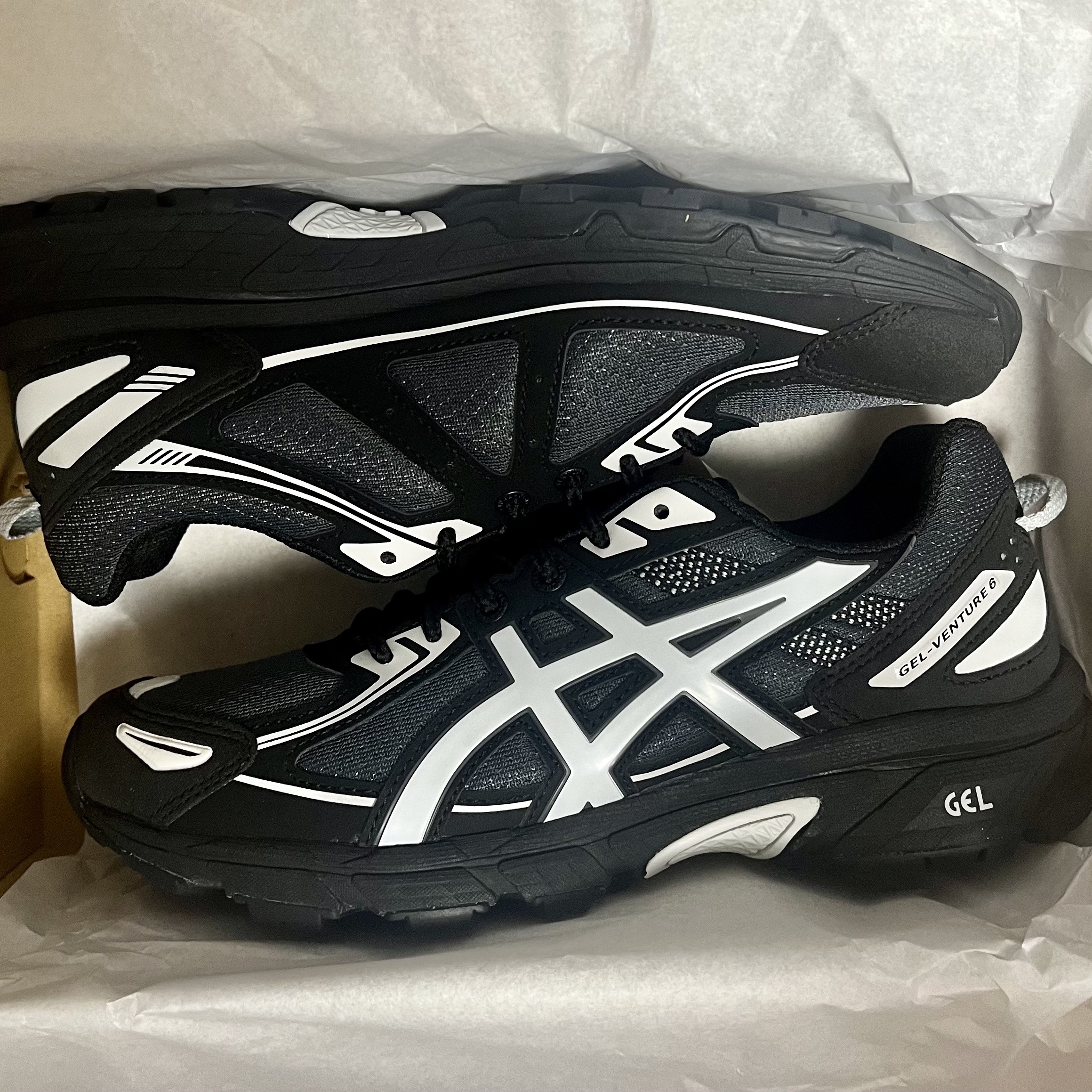 Asics Gel-Venture 6 Carrier Grey 착용 스타일