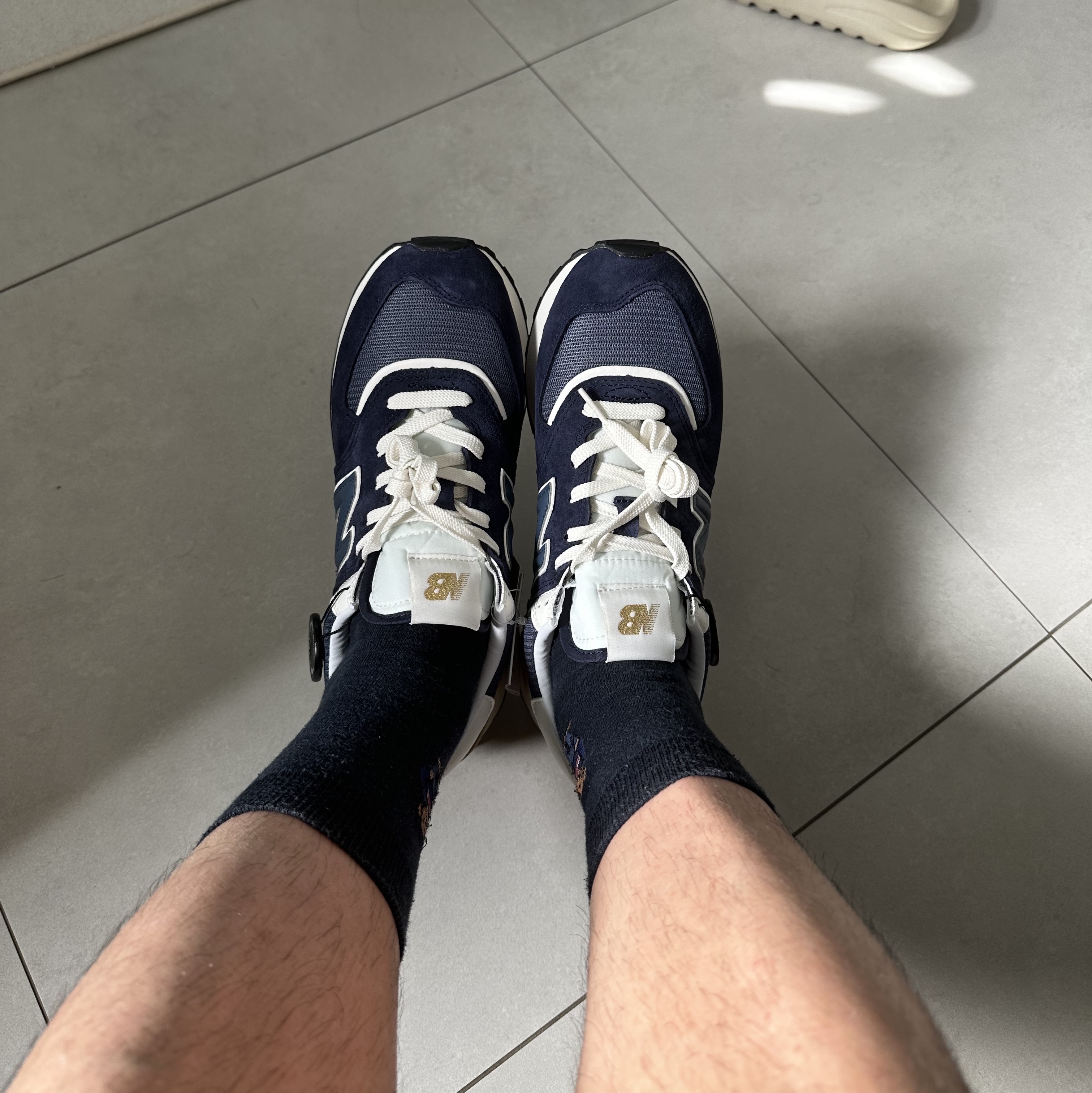 New Balance 574 Legacy Navy 착용 스타일
