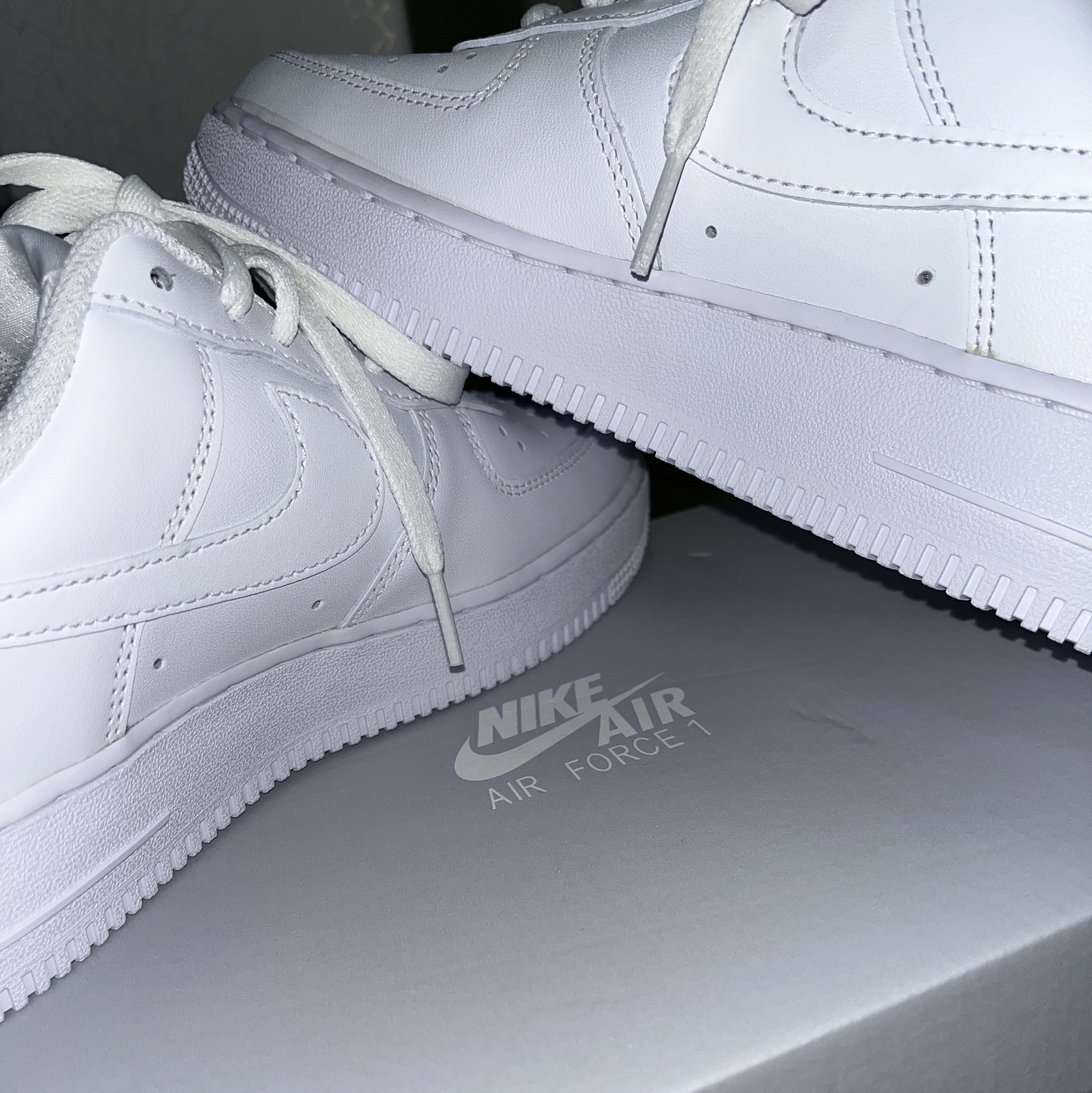 Nike Air Force 1 '07 Low White 착용 스타일