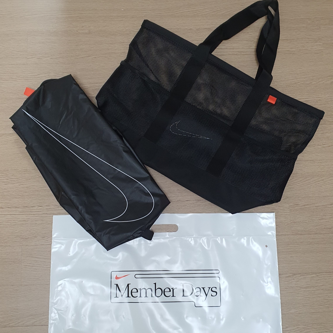 Nike Member Days Sports Mesh Bag & Pouch 착용 스타일