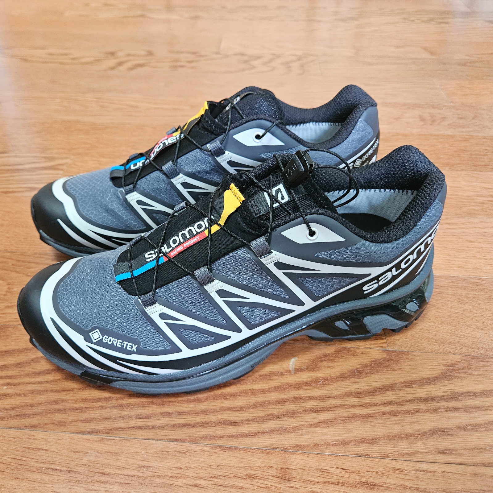 Salomon XT-6 Gore-Tex Black Ebony 착용 스타일
