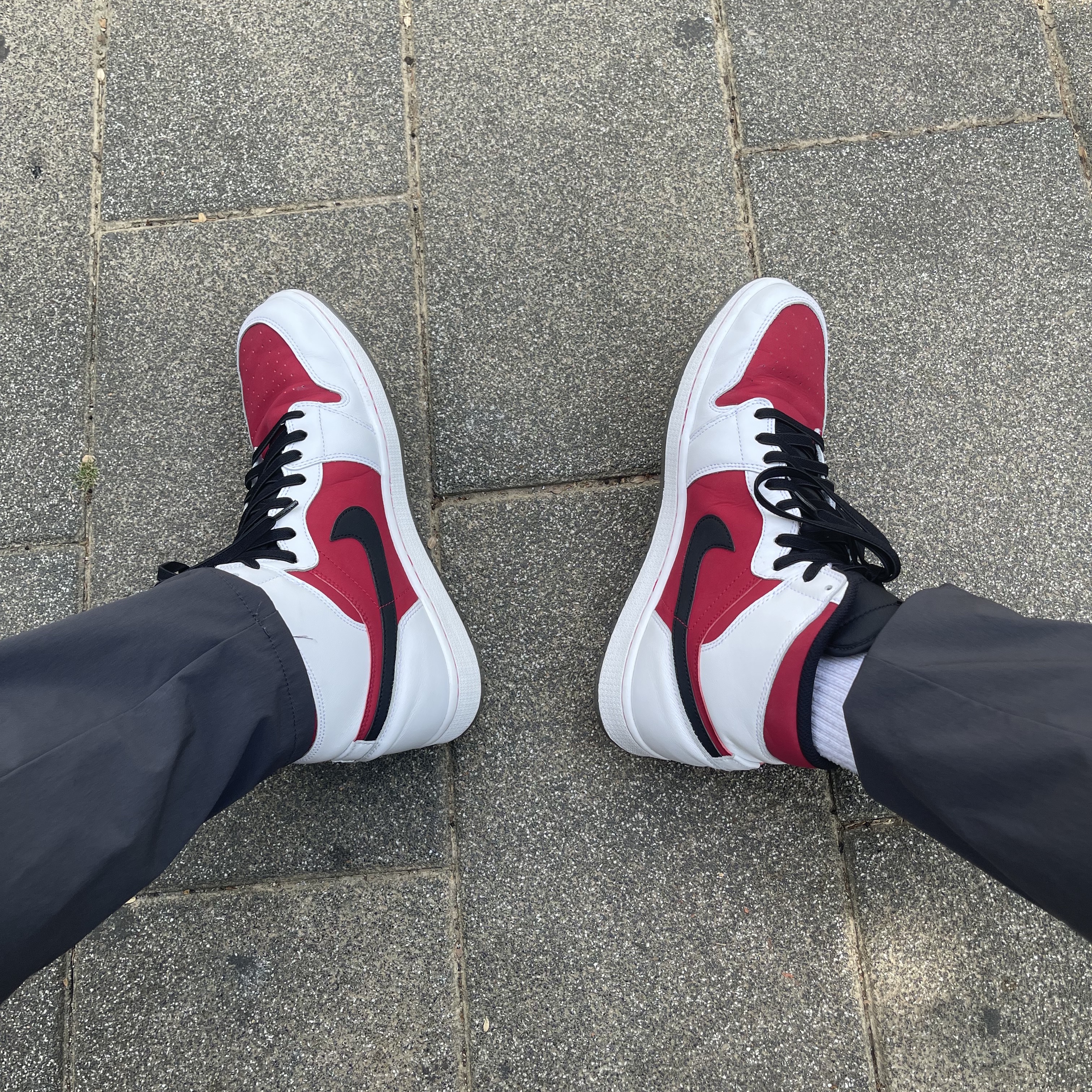 Jordan 1 Retro Carmine 2014 착용 스타일 - 2