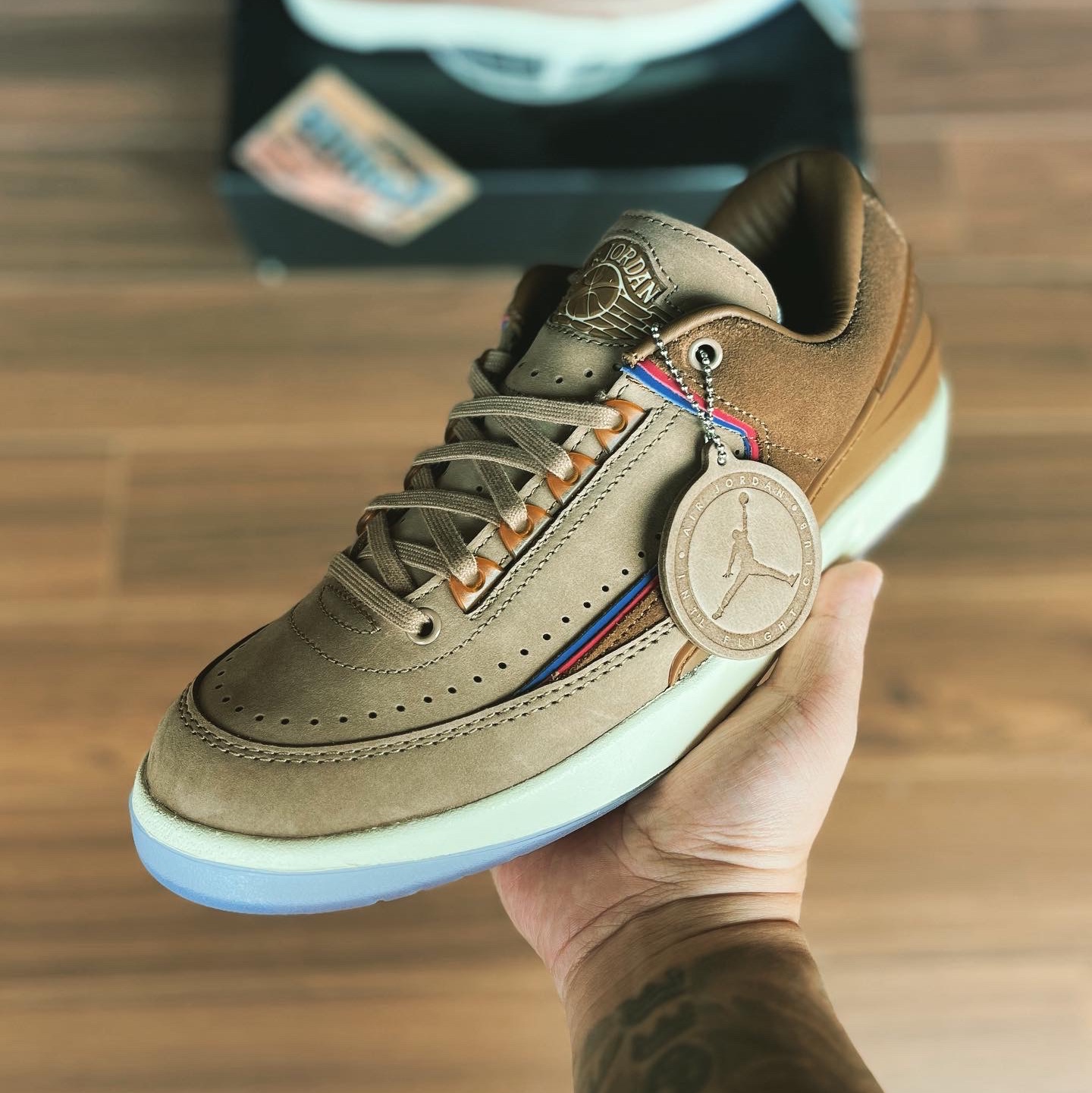 Jordan 2 x Two 18 Retro Low Rocky Tan 착용 스타일 - 2