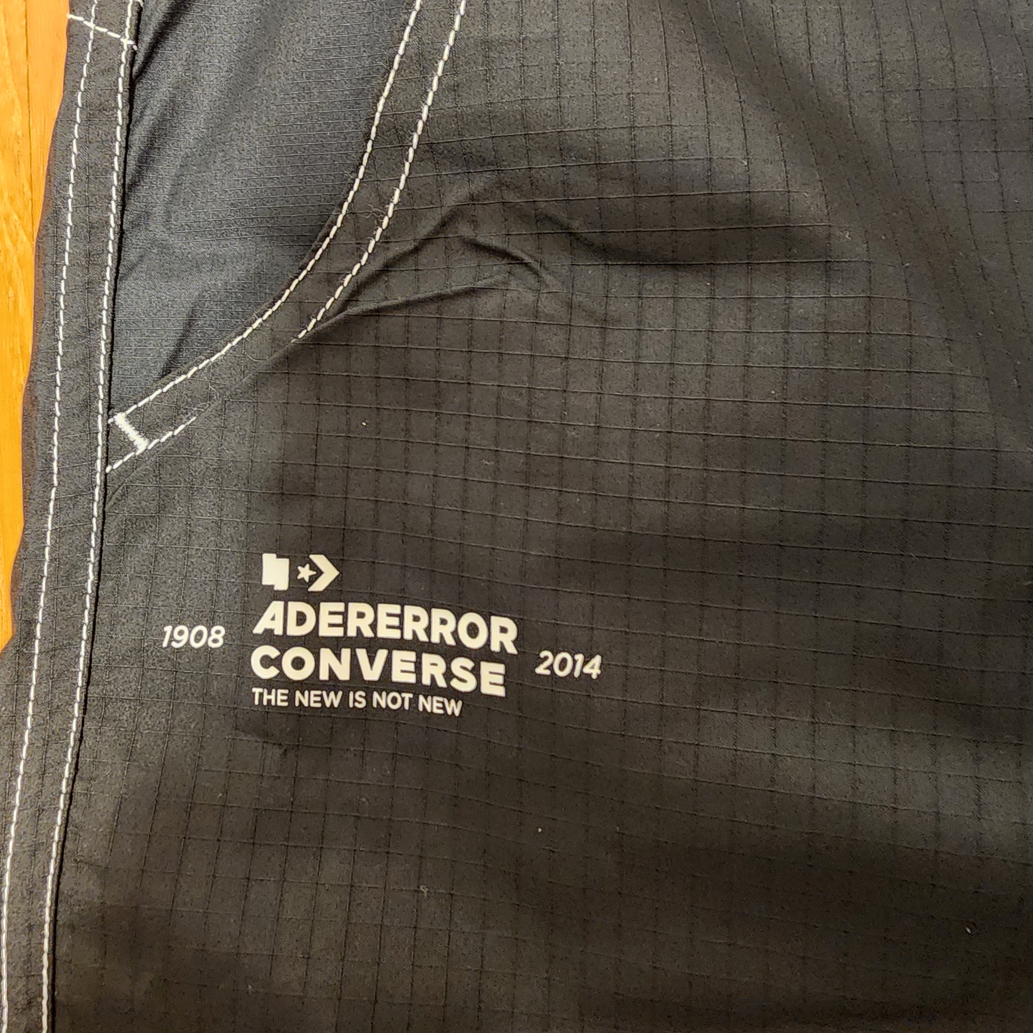 Converse x Ader Error Shapes Shorts Black 착용 스타일 - 3
