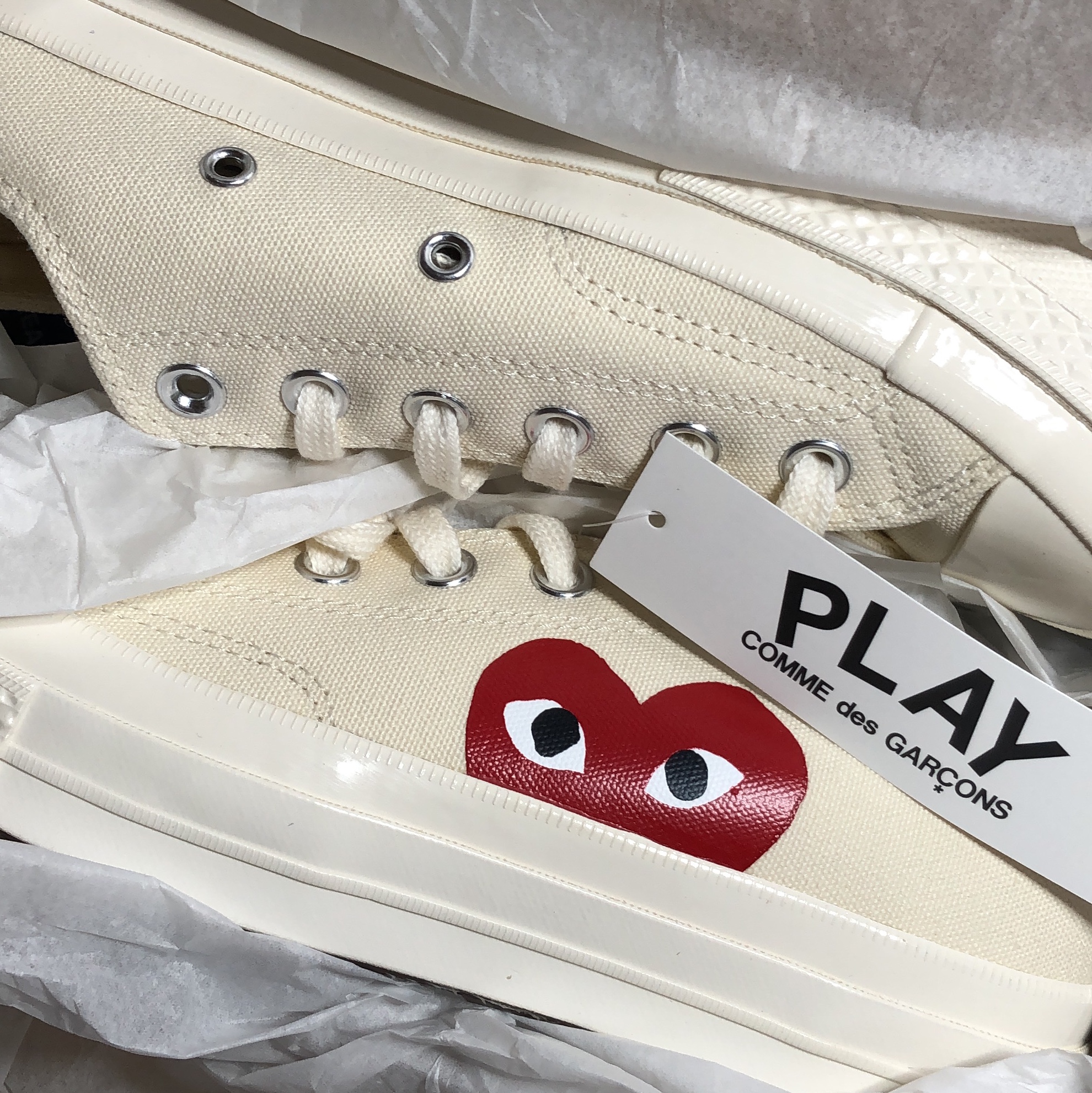 Converse x Play Comme des Garcons Chuck 70 Ox White 착용 스타일