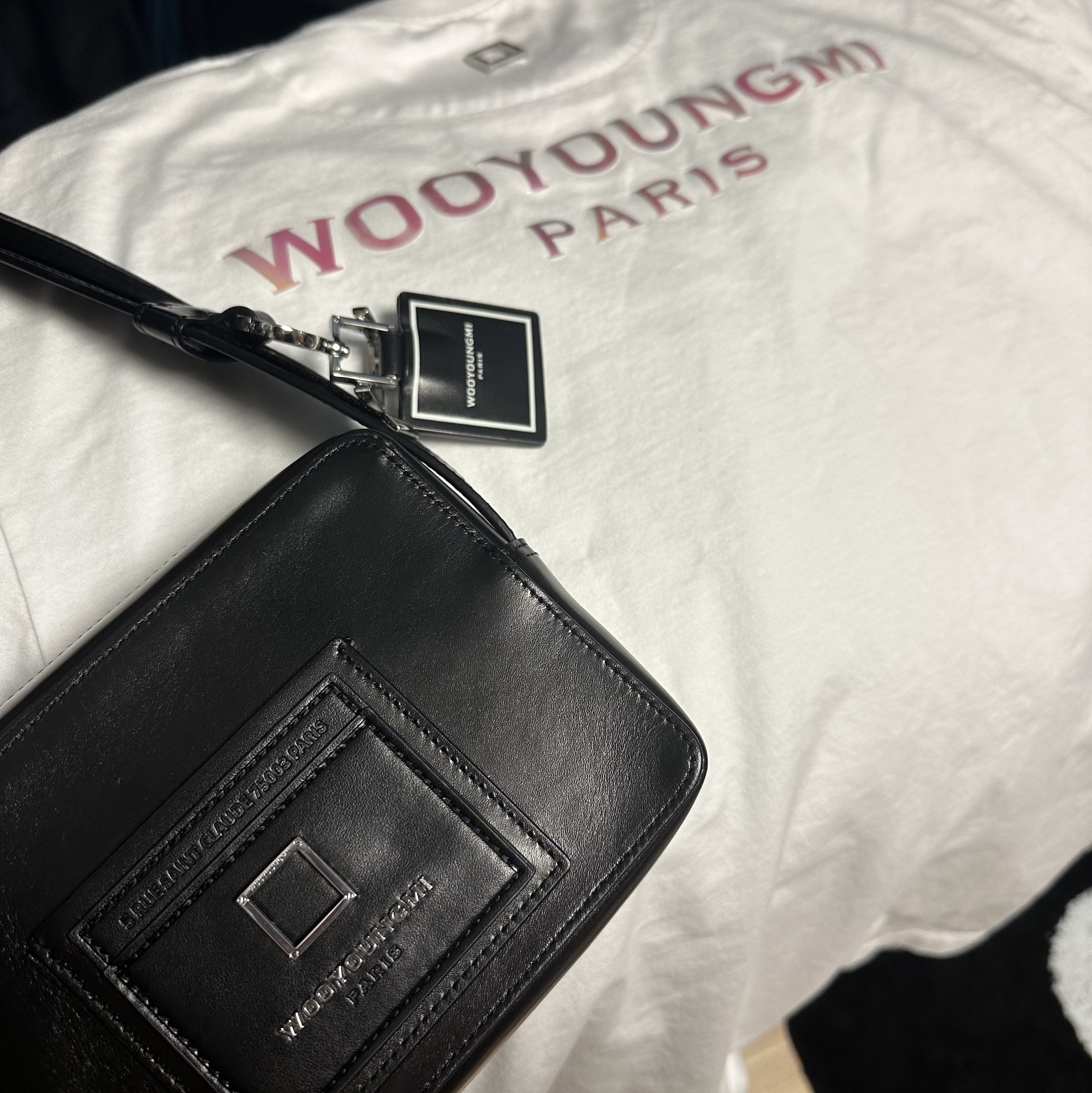Wooyoungmi Square Mini Bag Black, Wooyoungmi Cotton Back Logo T-Shirt Ivory - 23SS 착용 스타일
