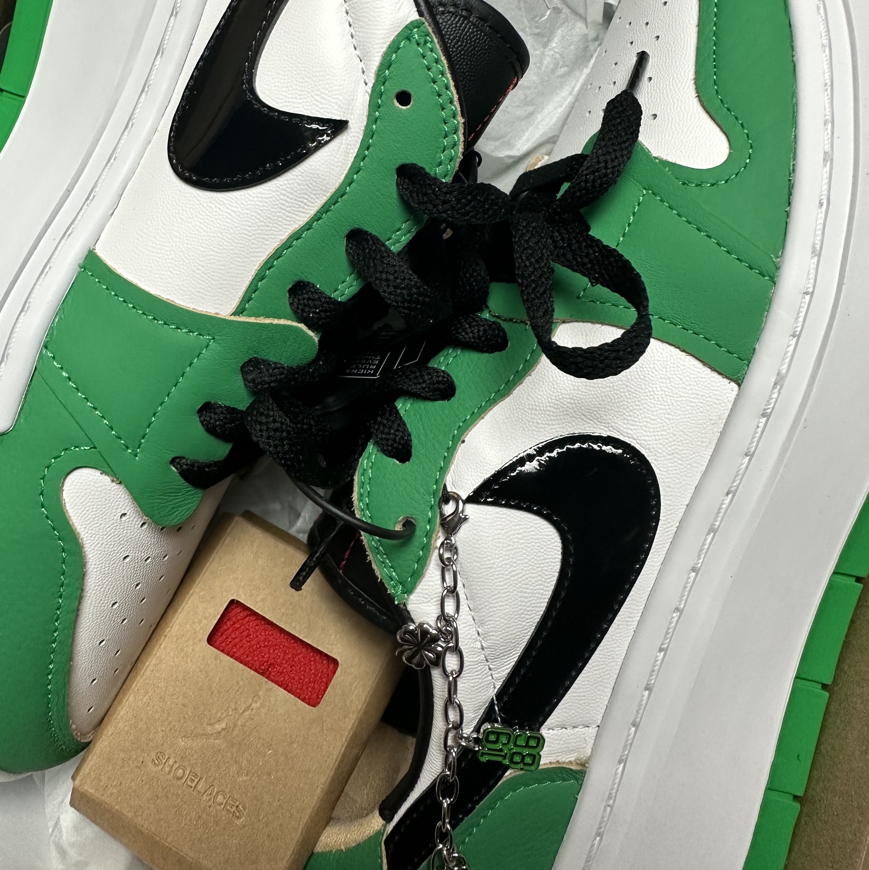 (W) Jordan 1 Elevate Low SE Lucky Green 착용 스타일
