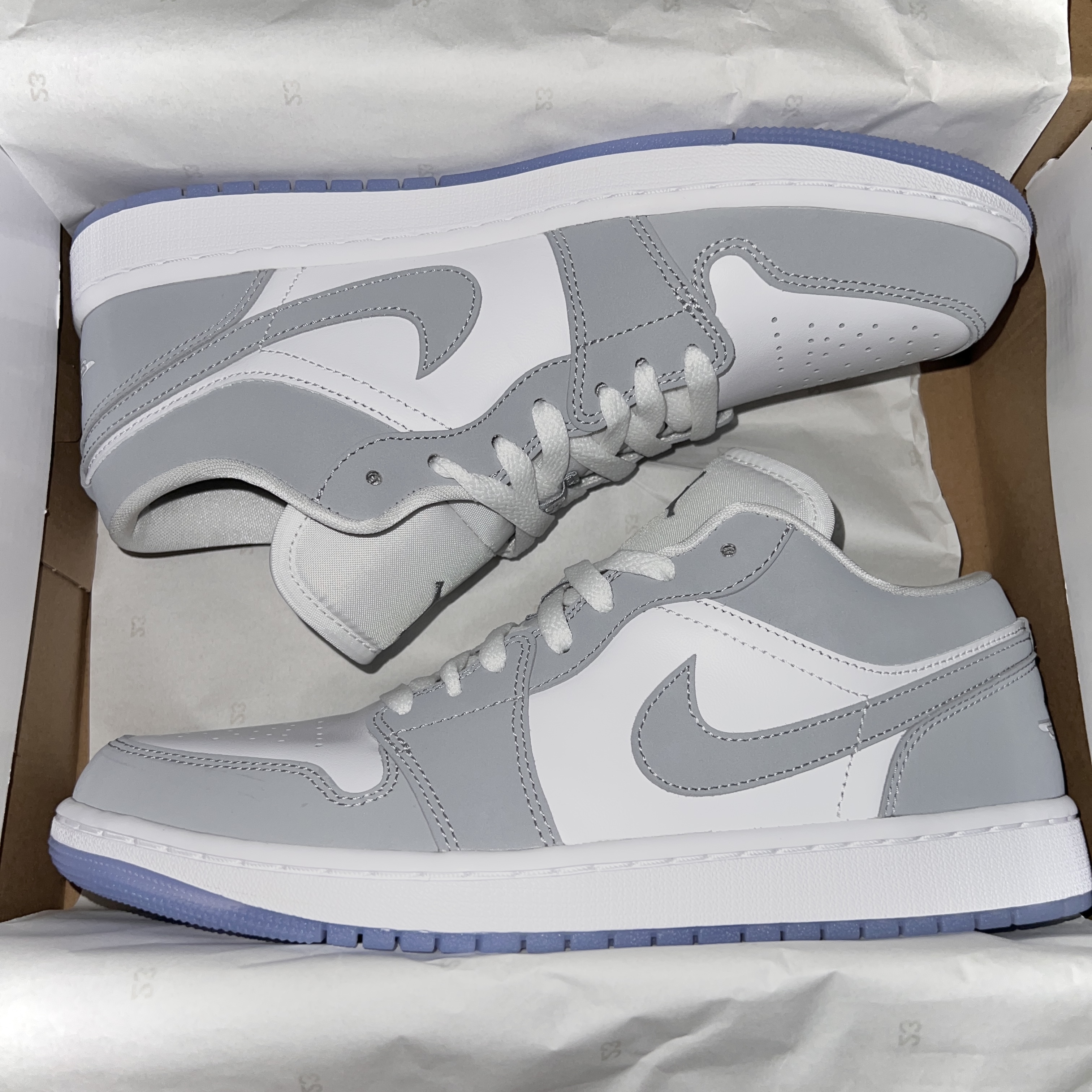 (W) Jordan 1 Low White Wolf Grey 착용 스타일