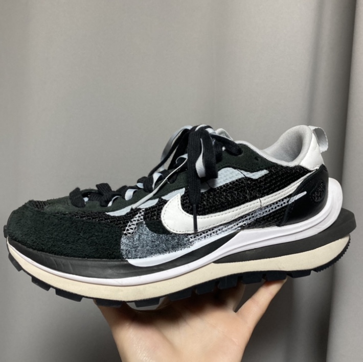 Nike x Sacai VaporWaffle Black White 착용 스타일