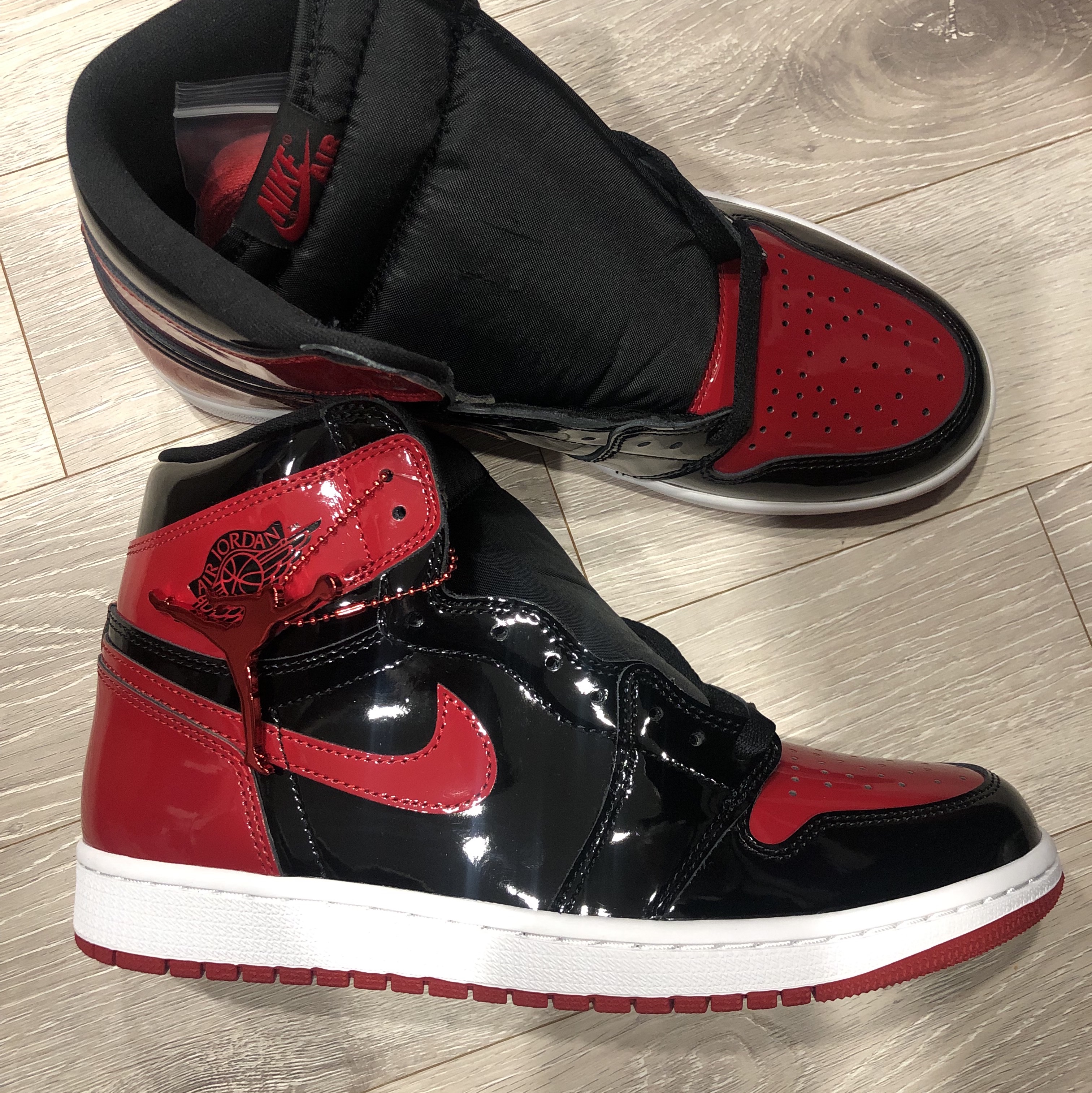 Jordan 1 Retro High OG Patent Bred 착용 스타일