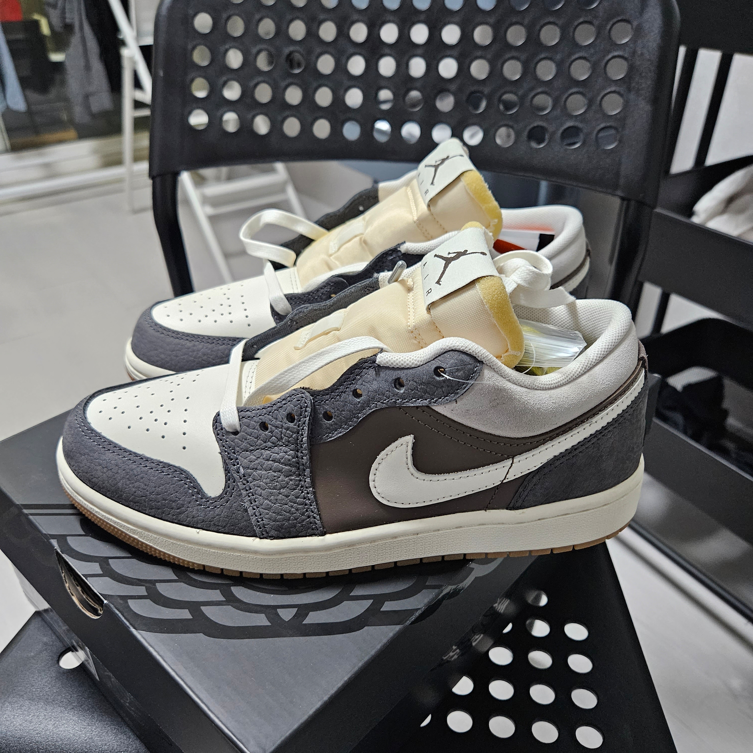 Jordan 1 Low Kkachi 착용 스타일 - 1