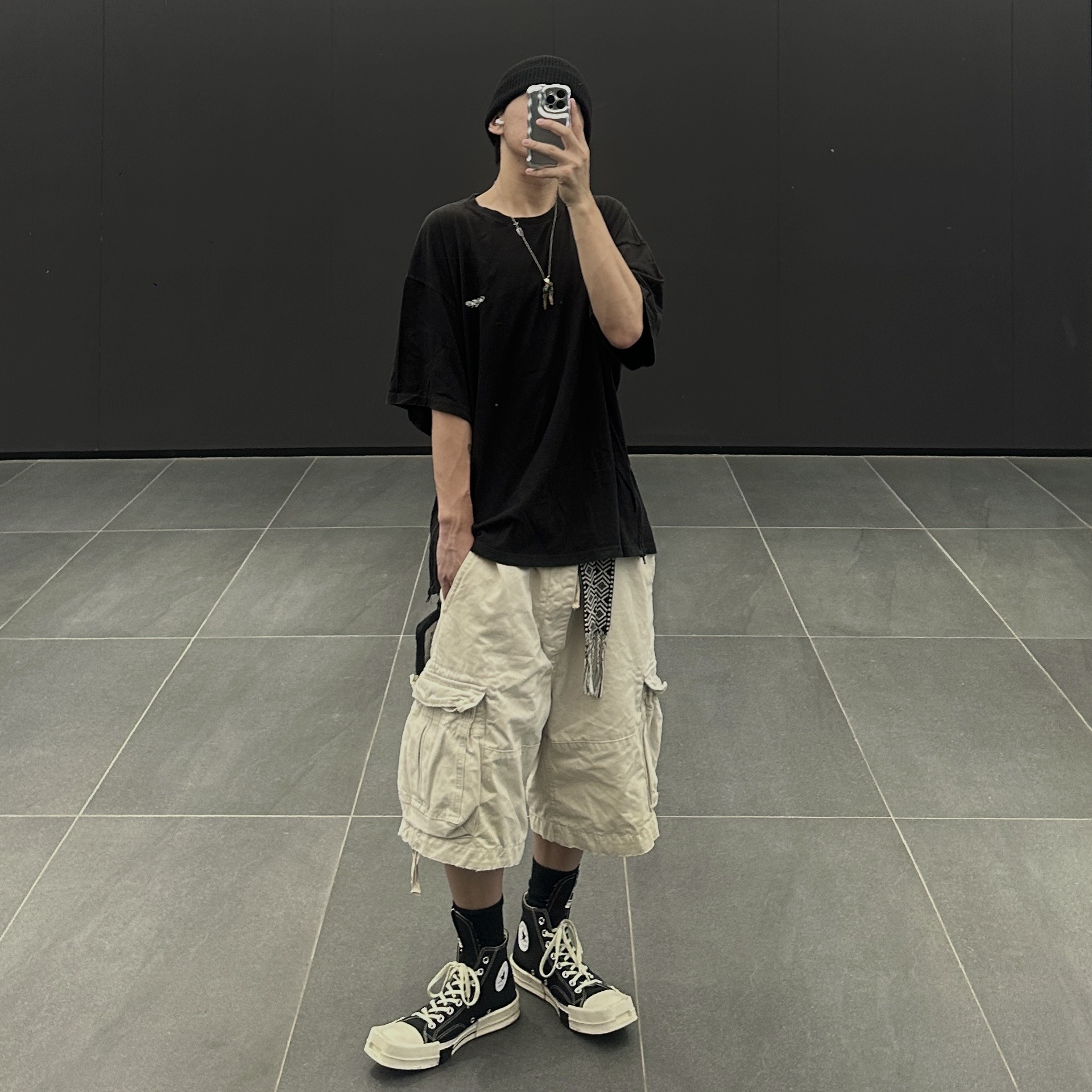 Converse x Drkshdw Drkstr Chuck 70 High Black, Human Made Military Card Case Black 착용 스타일 - 1