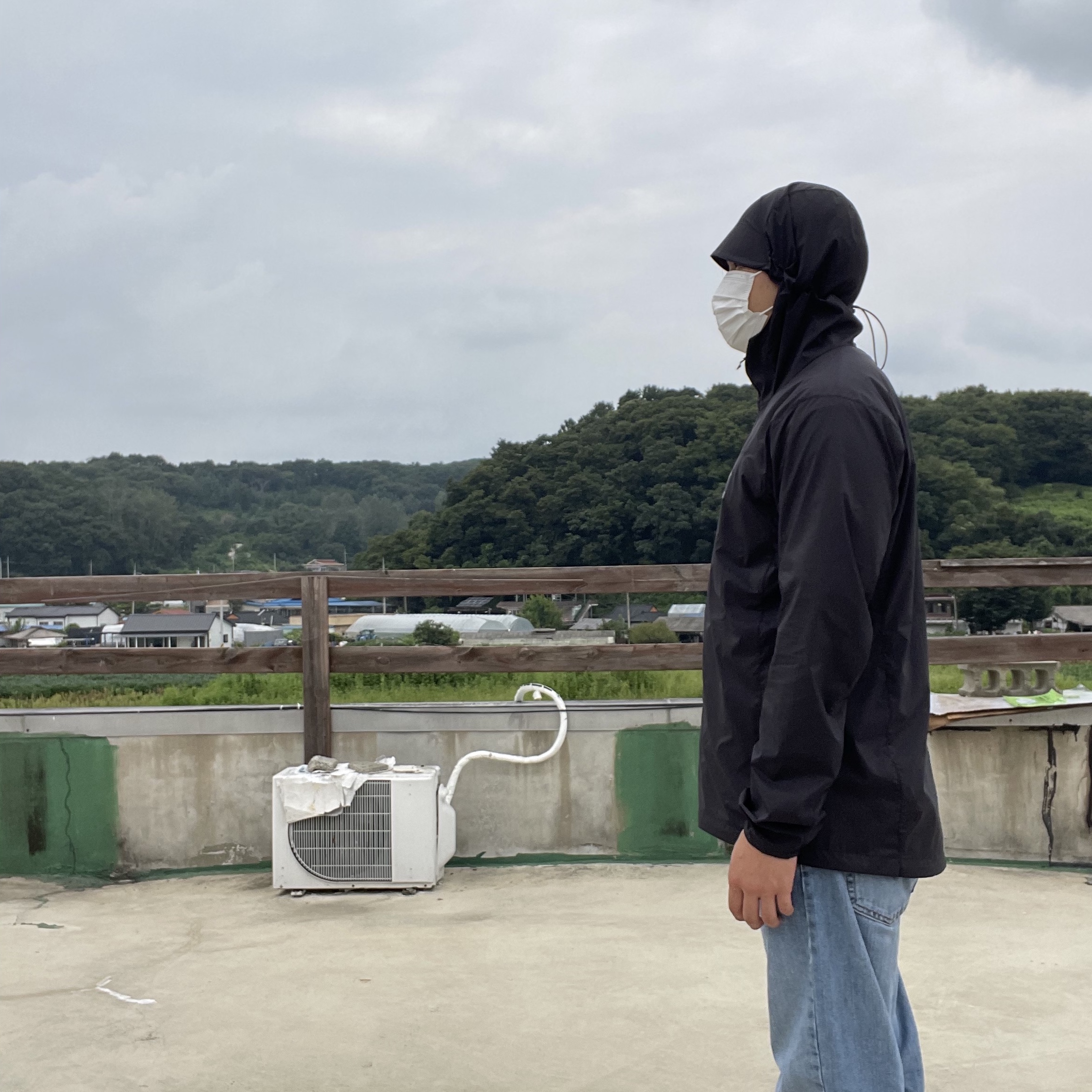 Arc'teryx Squamish Hoody Black 착용 스타일 - 3