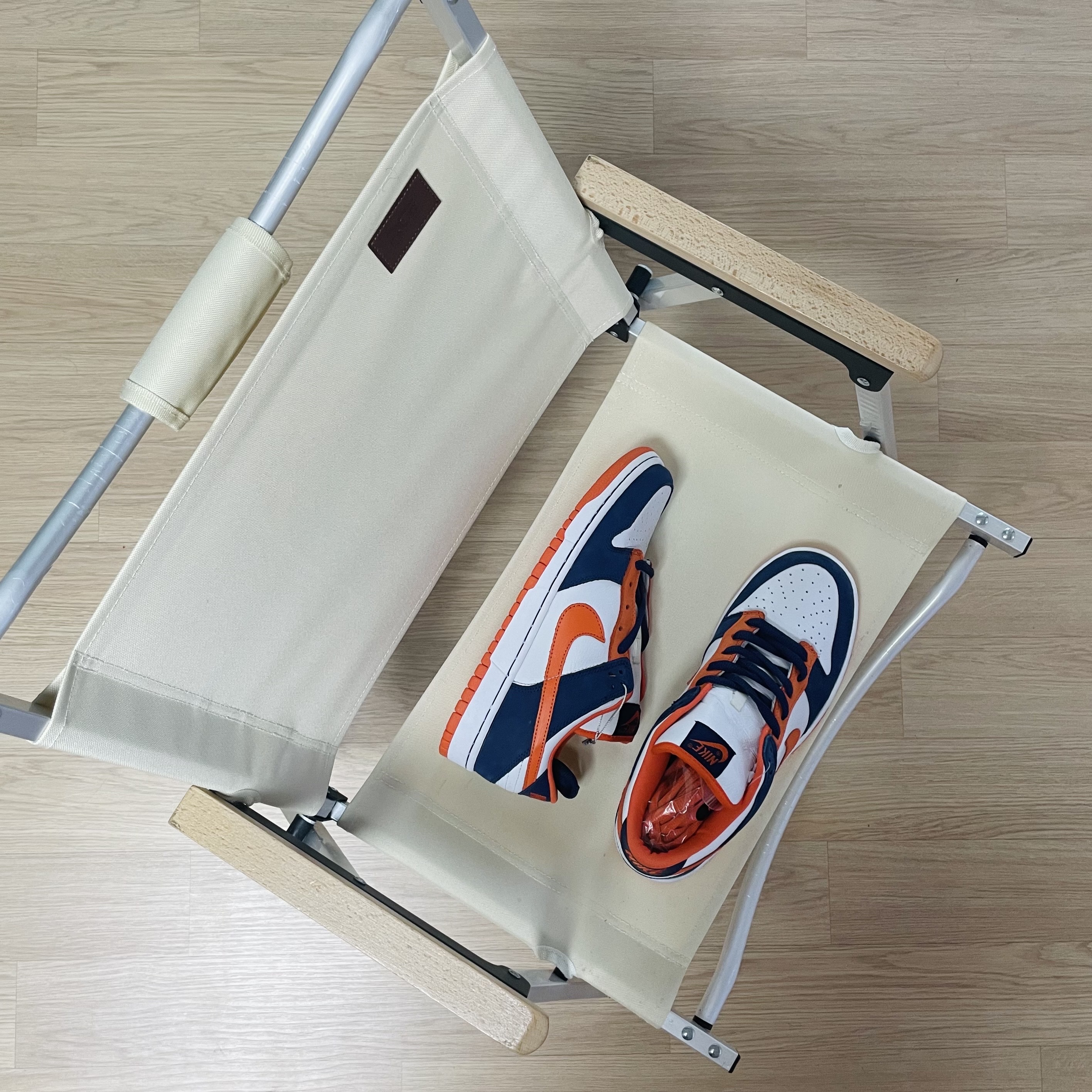 Nike SB Dunk Low Broncos 착용 스타일