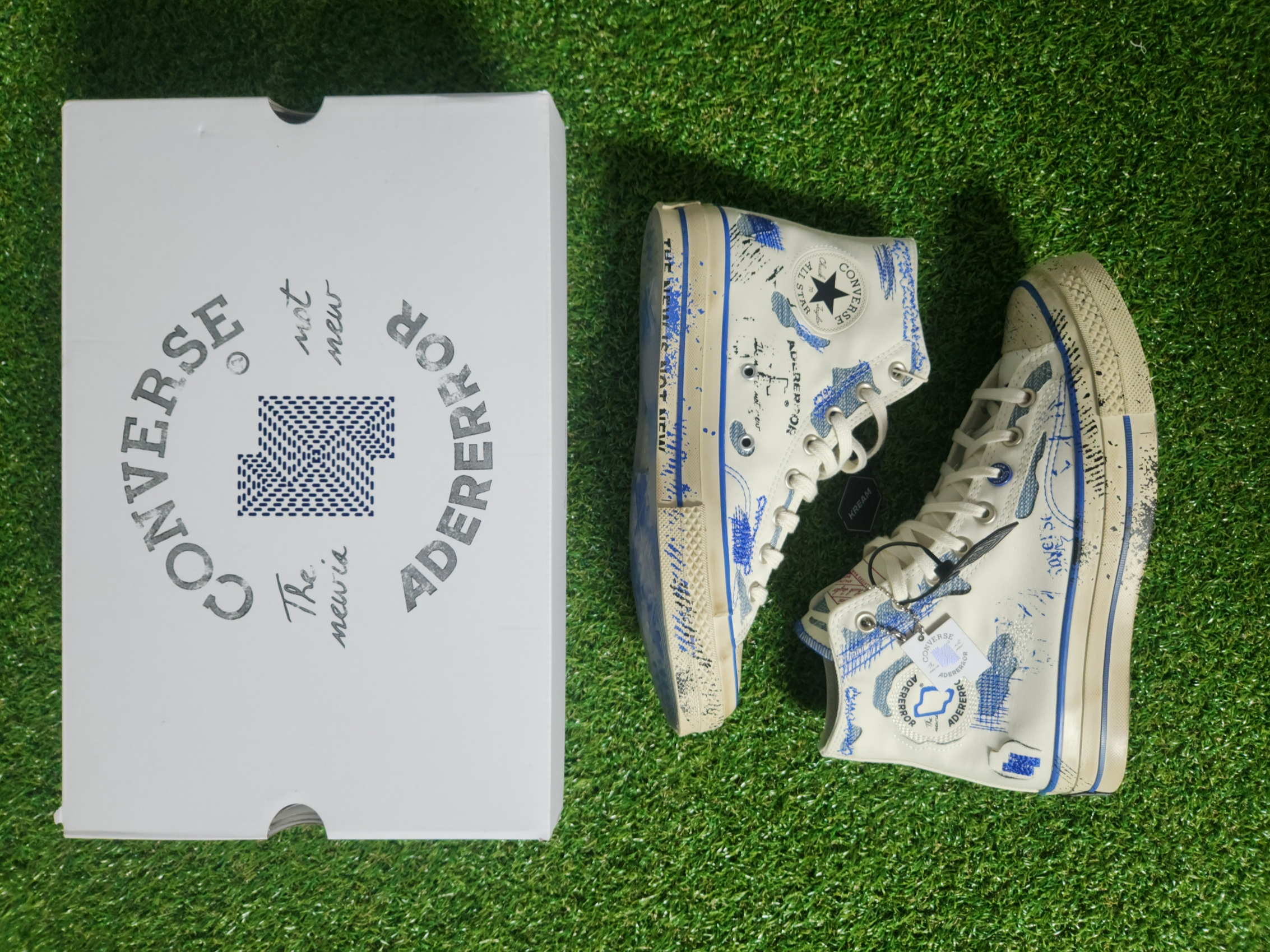 Converse x Ader Error Chuck 70 High White 착용 스타일 - 4