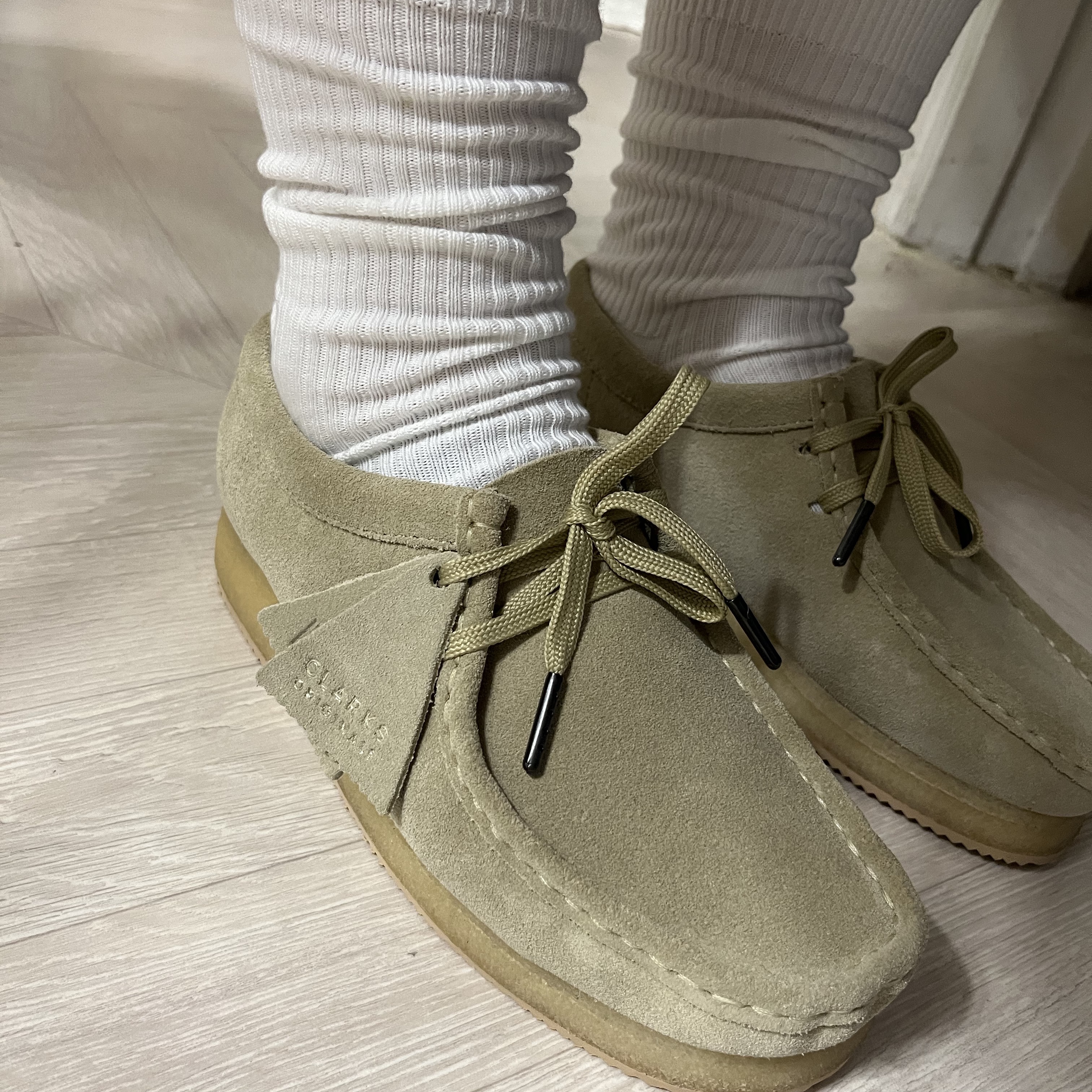 (W) Clarks Wallabee Maple Suede 착용 스타일 - 2