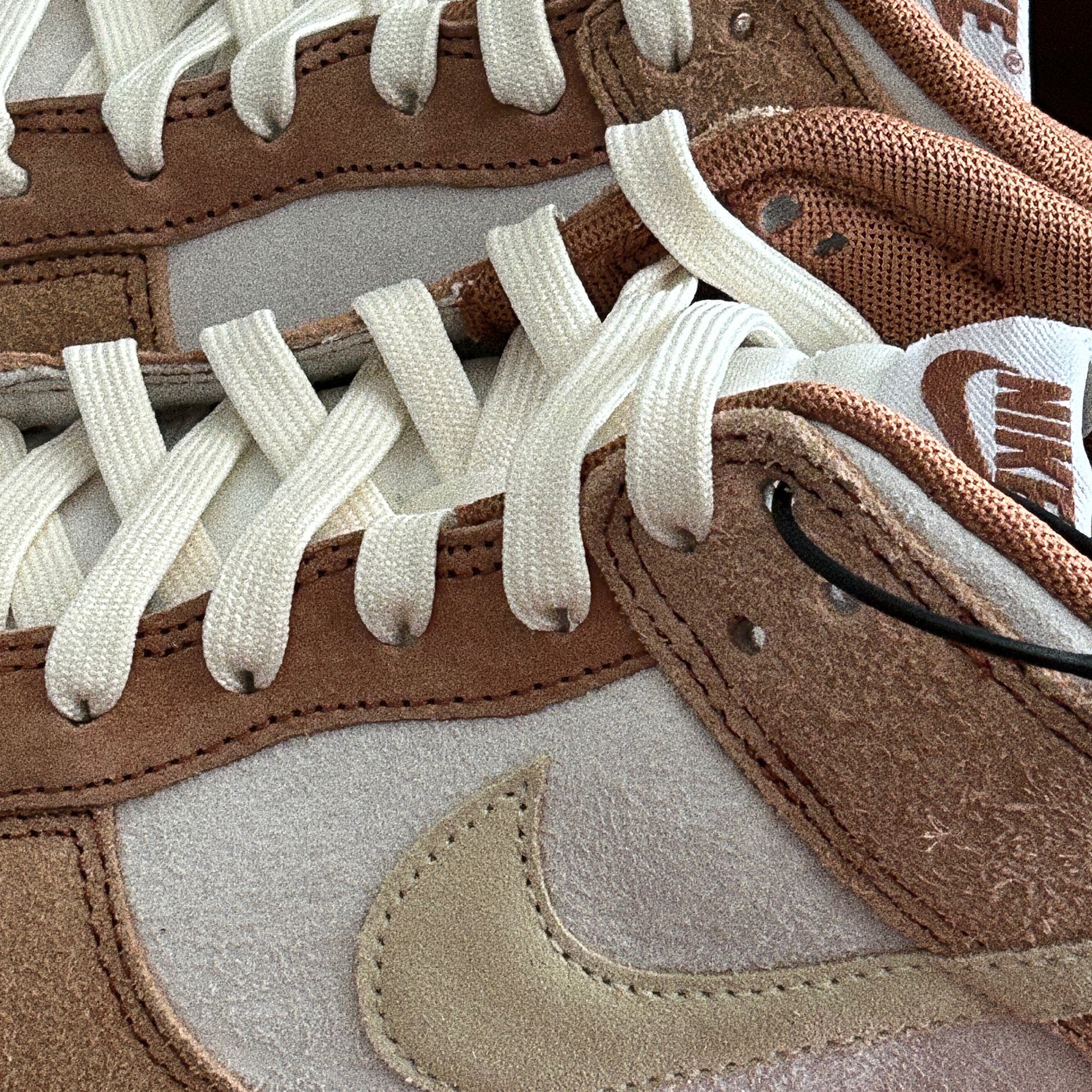 Nike Dunk Low Pro Premium Medium Curry 착용 스타일