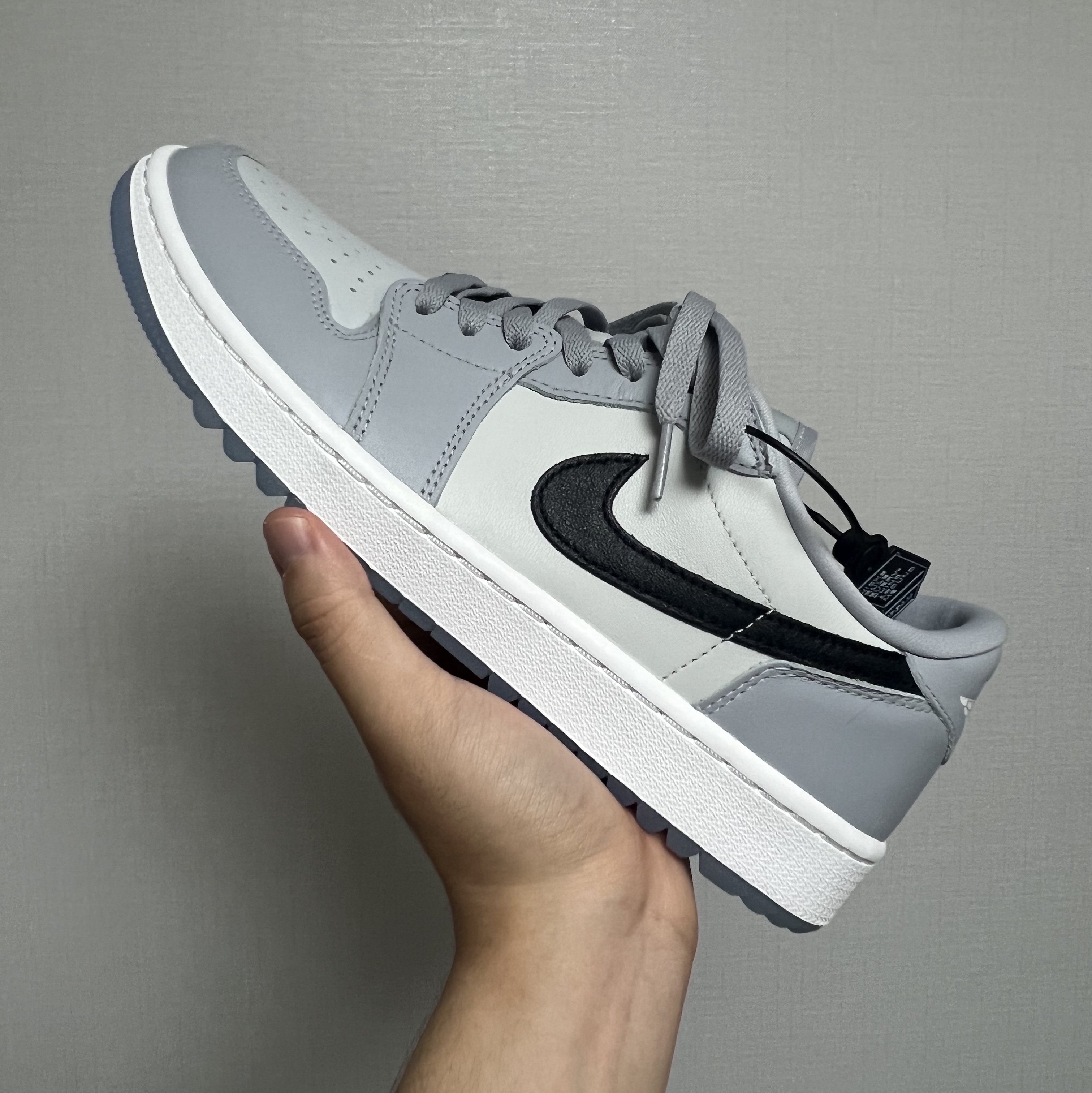 Jordan 1 Low Golf Wolf Grey 착용 스타일