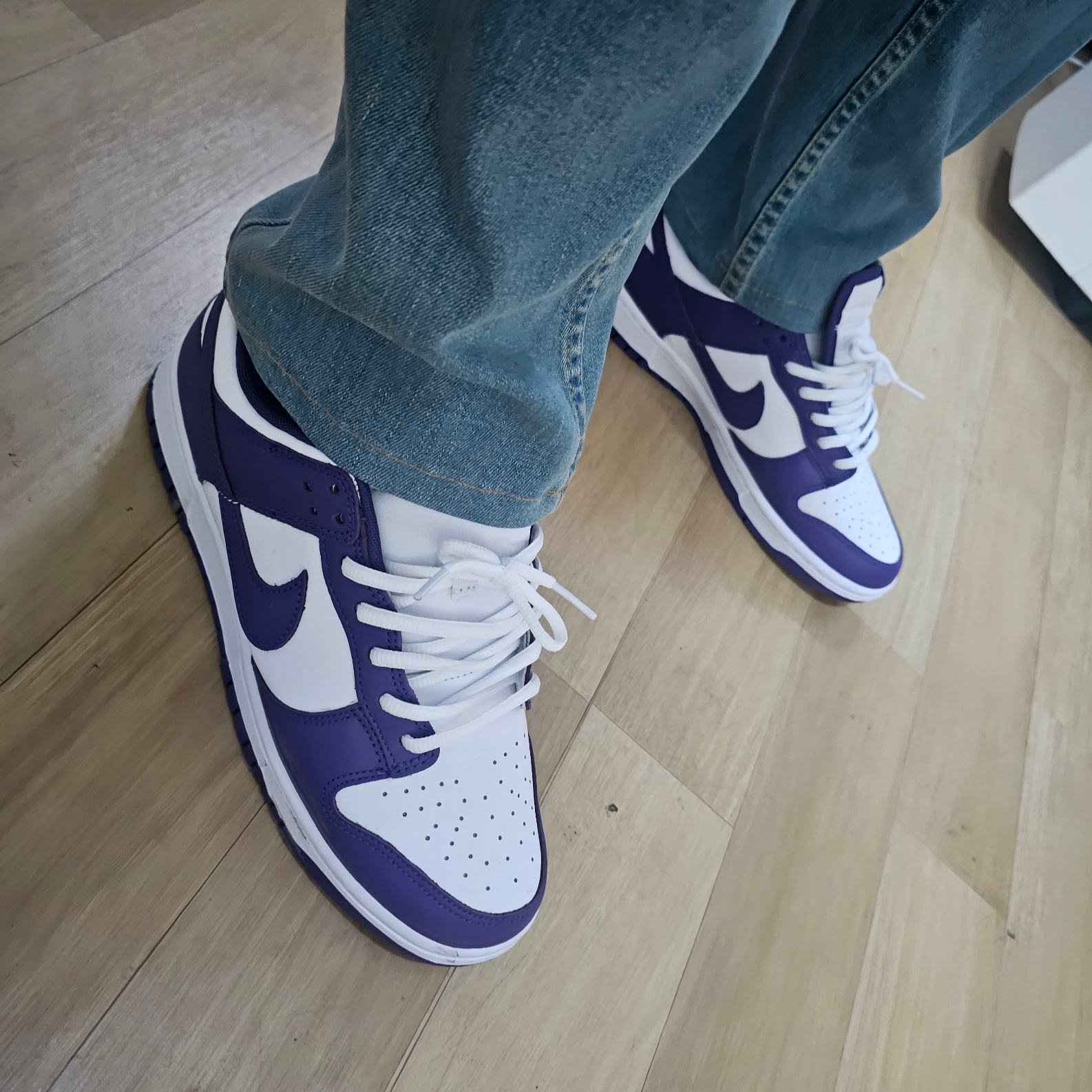 Nike Dunk Low Retro Championship Court Purple 착용 스타일 - 2