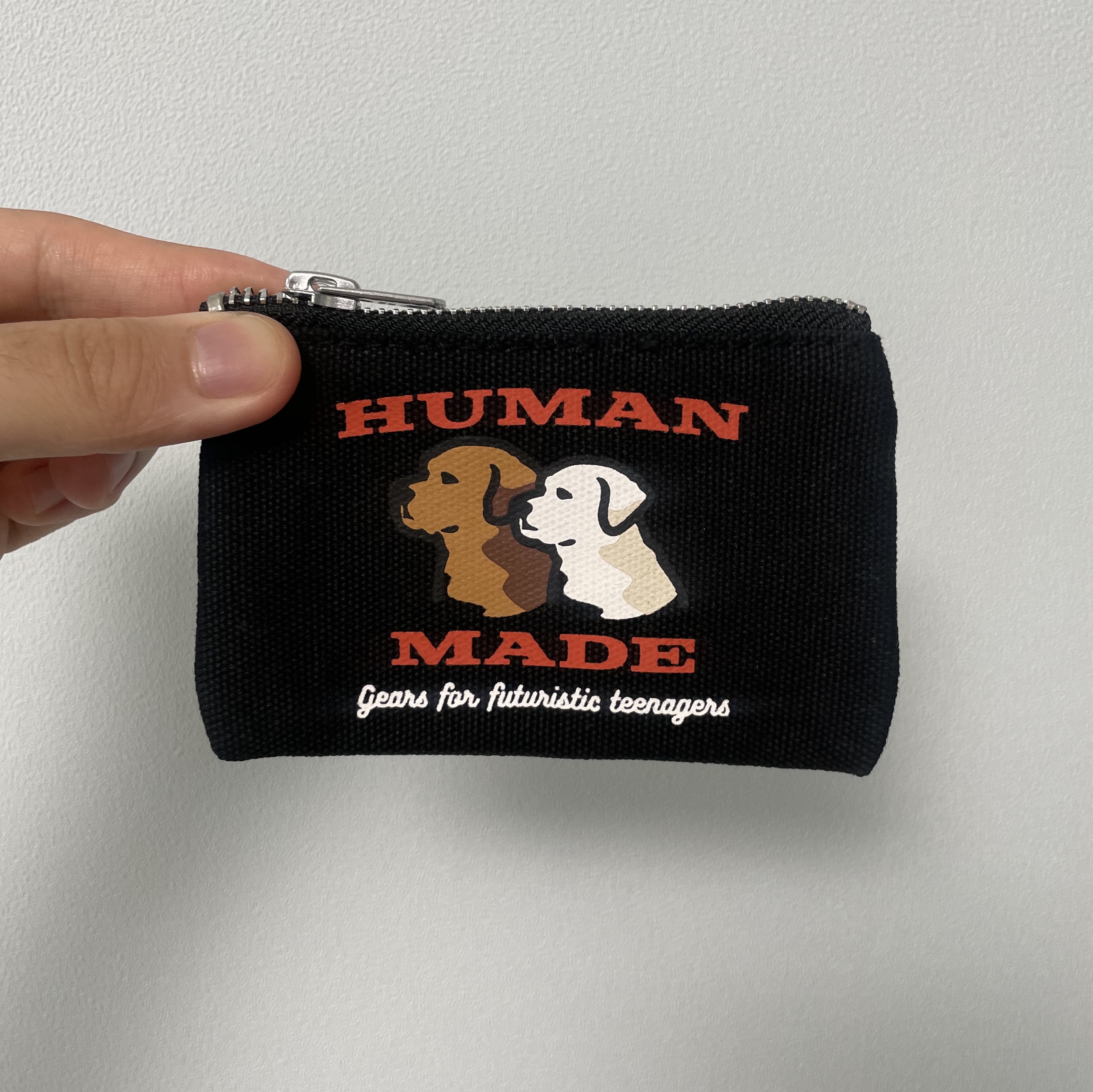 Human Made Card Case Black 착용 스타일