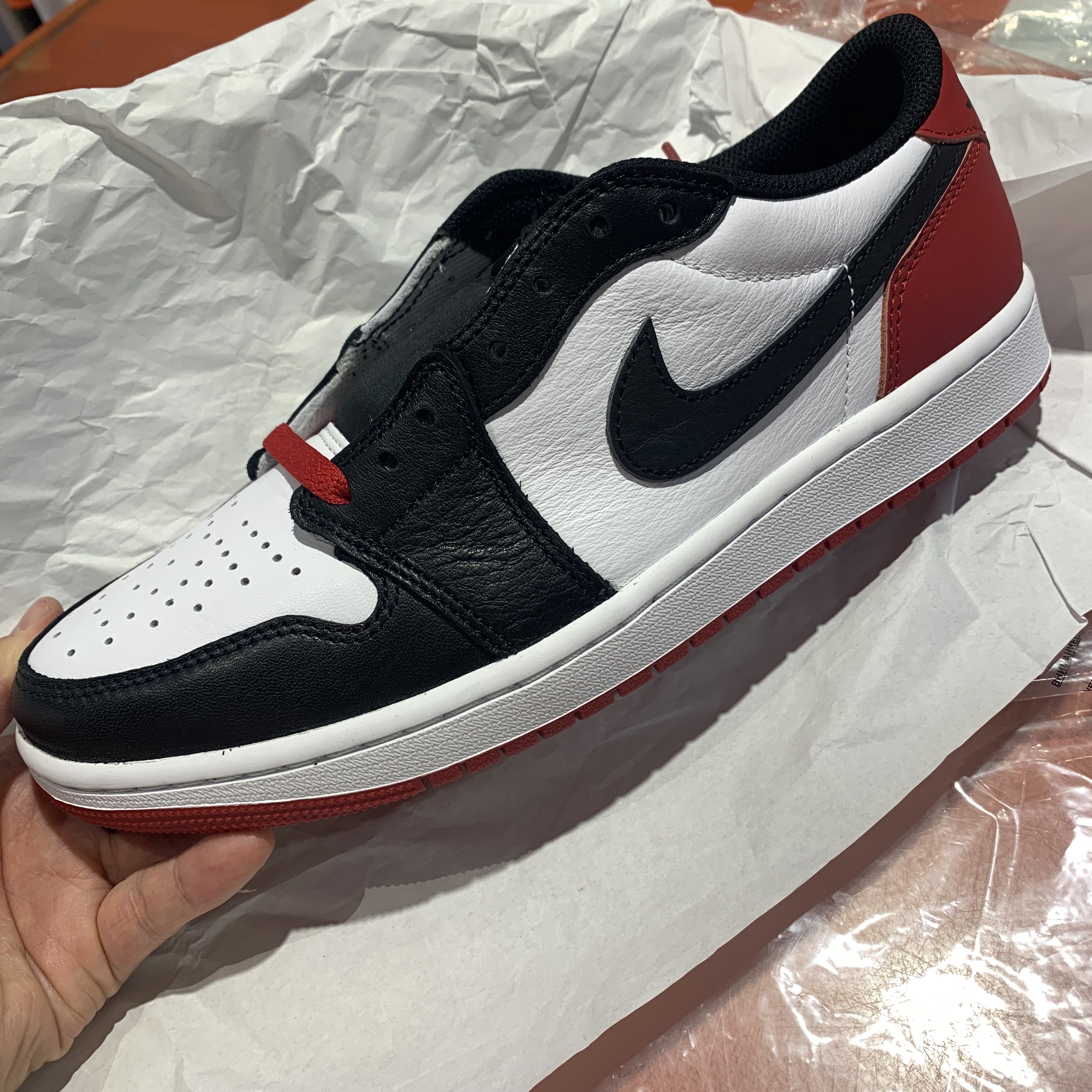 Jordan 1 Retro Low OG Black Toe 착용 스타일