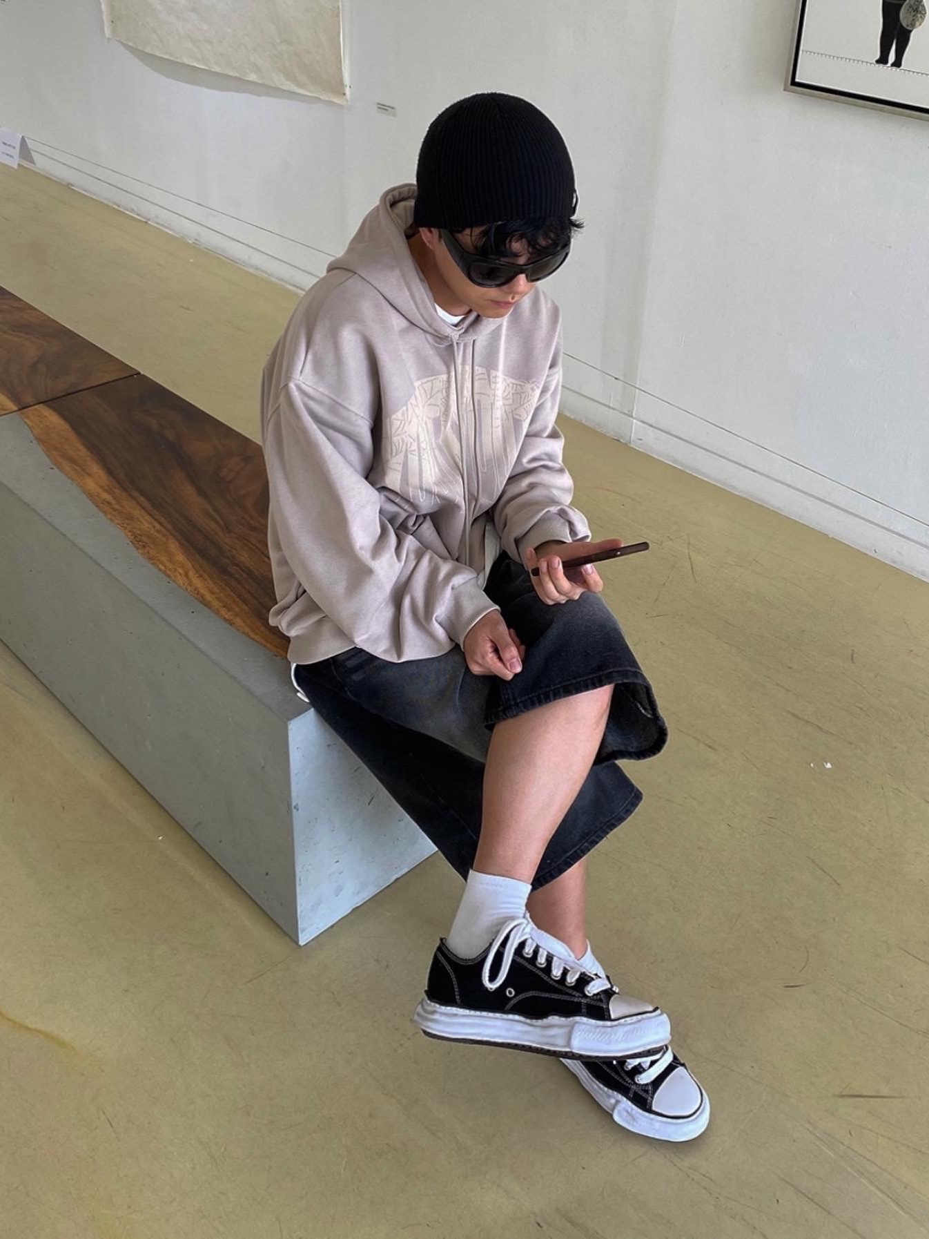 Maison Mihara Yasuhiro Peterson OG Sole Canvas Low Sneakers Black 착용 스타일 - 1
