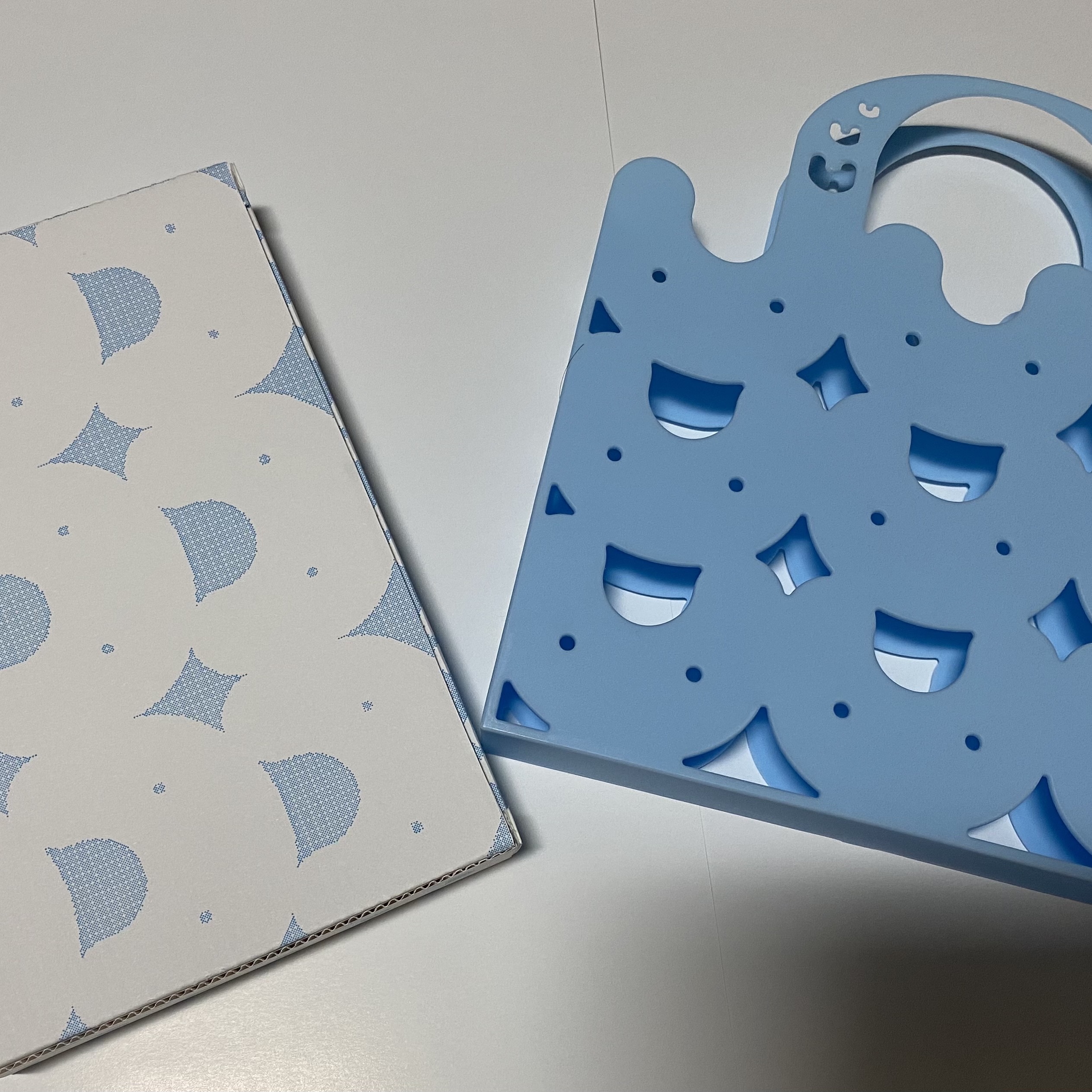 NewJeans 2nd EP Get Up Bunny Beach Bag Blue (Hanni Ver.), NewJeans Official Light Stick & Parts Set Hanni 착용 스타일 - 4