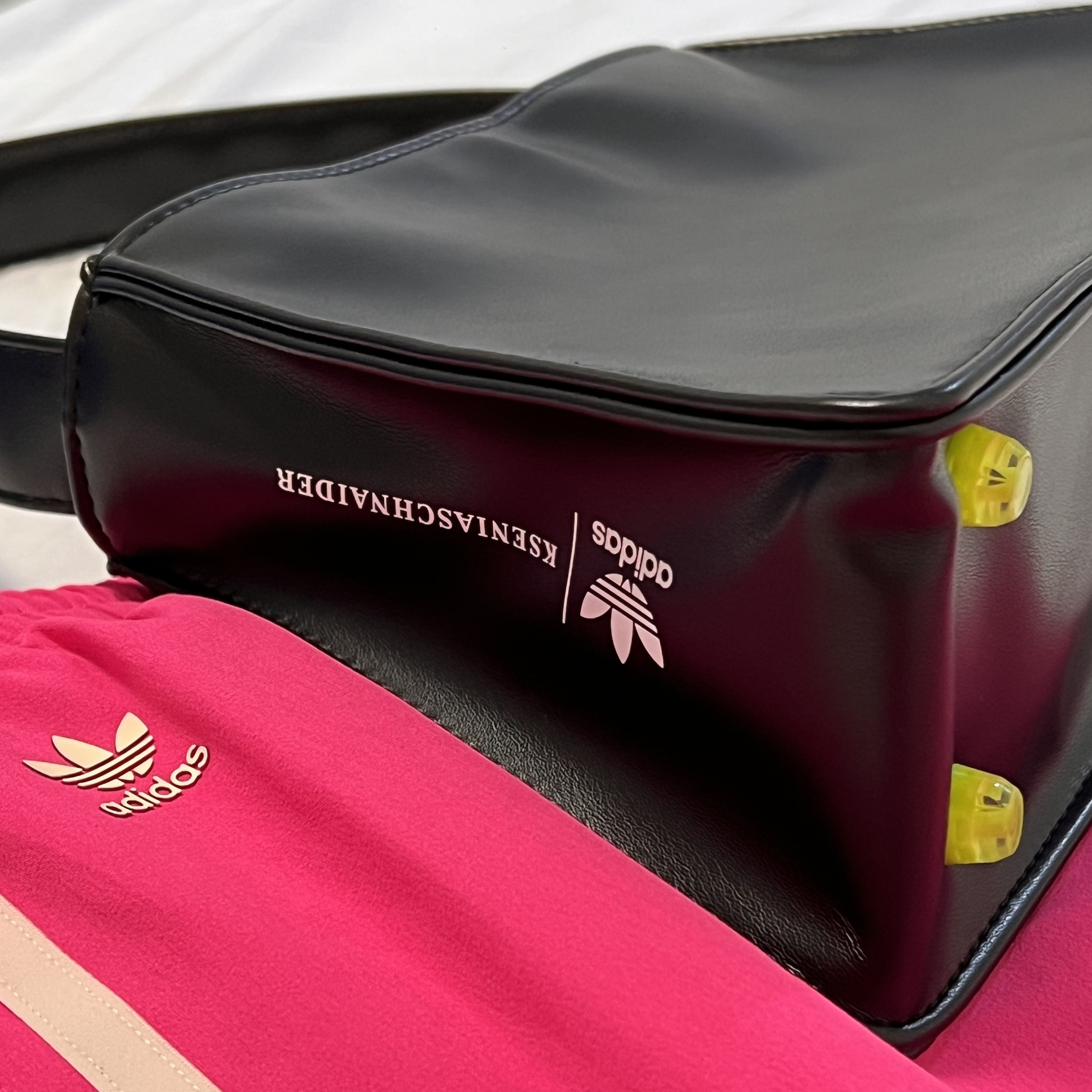Adidas x Kseniaschnaider Mini Airliner Bag Black 착용 스타일 - 2