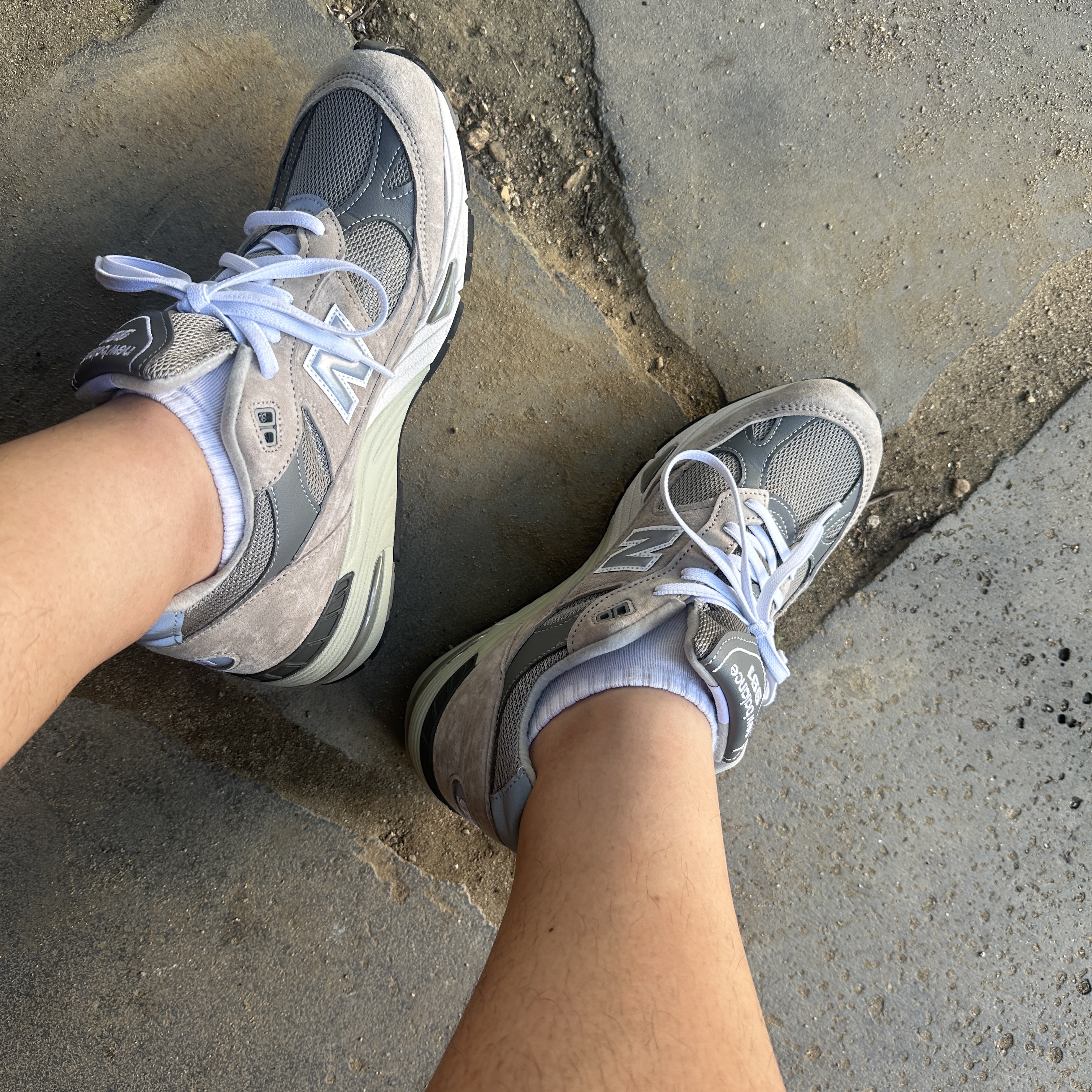 New Balance 991 Made in UK Grey 착용 스타일