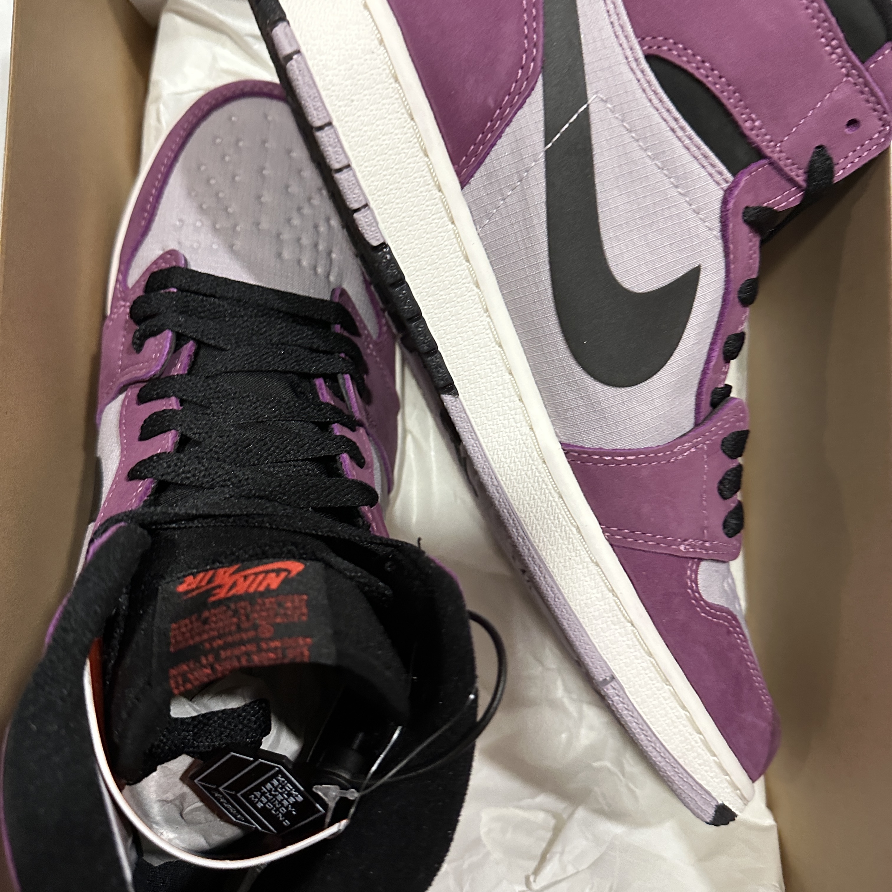 Jordan 1 Element Gore-Tex Berry 착용 스타일