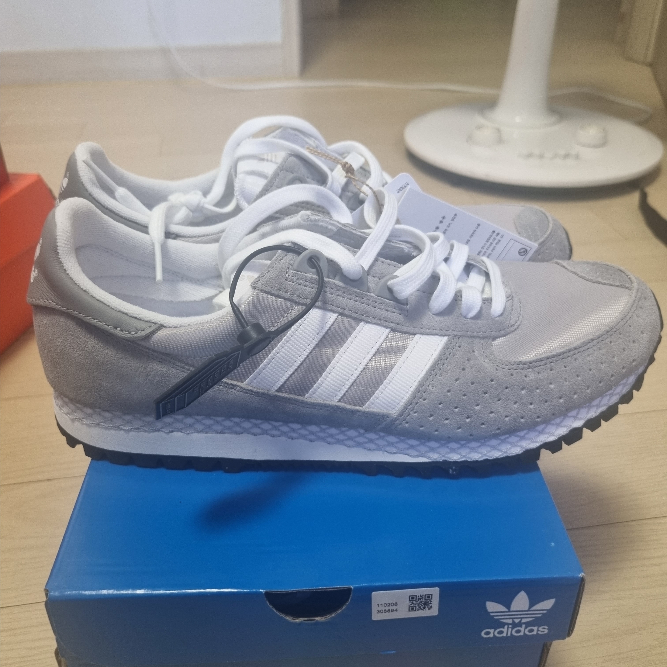 Adidas City Marathon PT White Clear Granite 착용 스타일 - 2