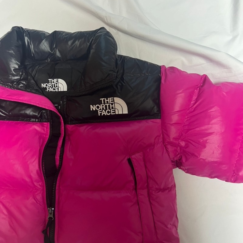 (W) The North Face Nuptse Short Jacket Fuchsia Pink 착용 스타일 - 2