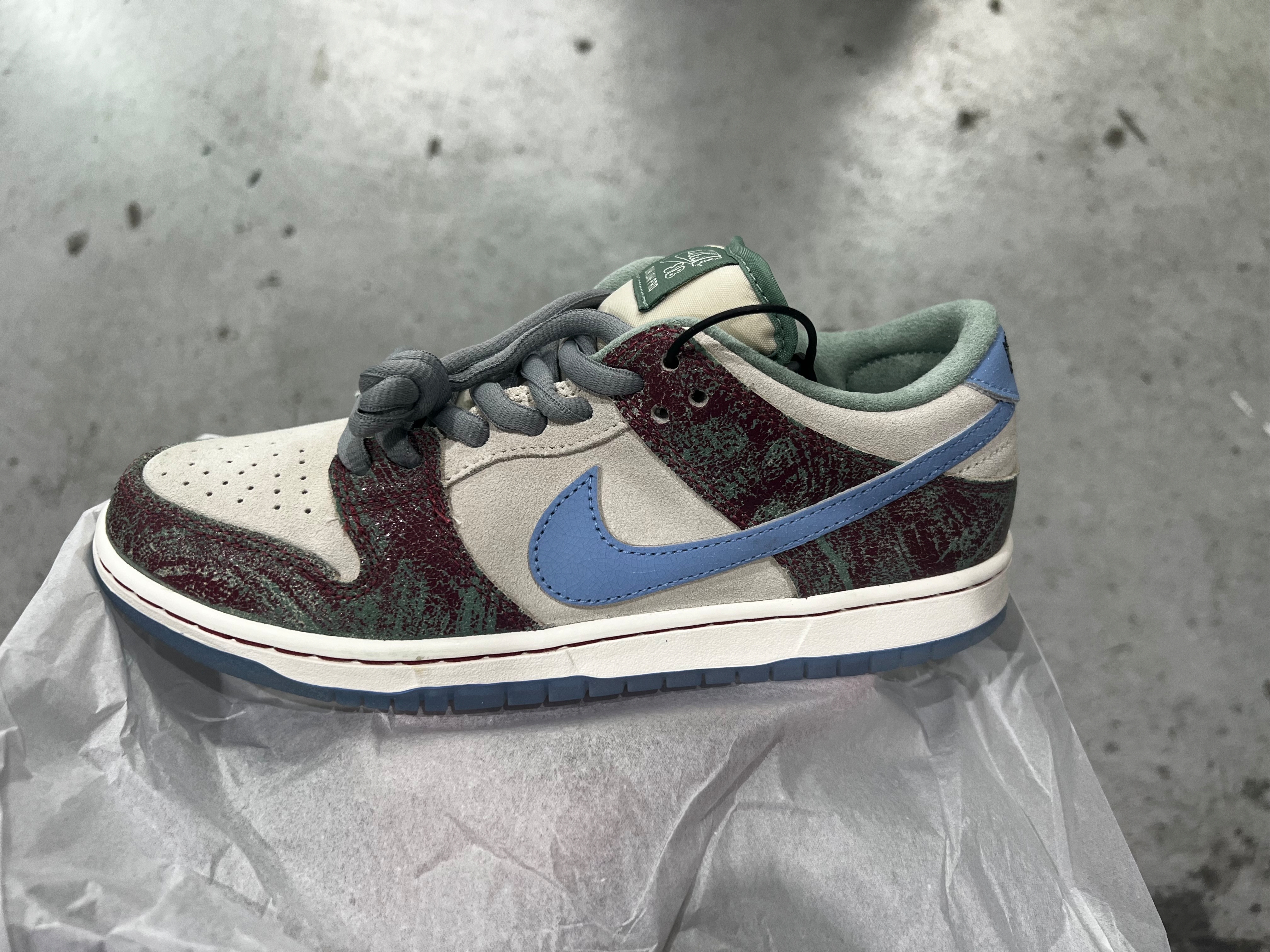 Nike x Crenshaw Skate Club SB Dunk Low Sail Light Blue Cedar 착용 스타일
