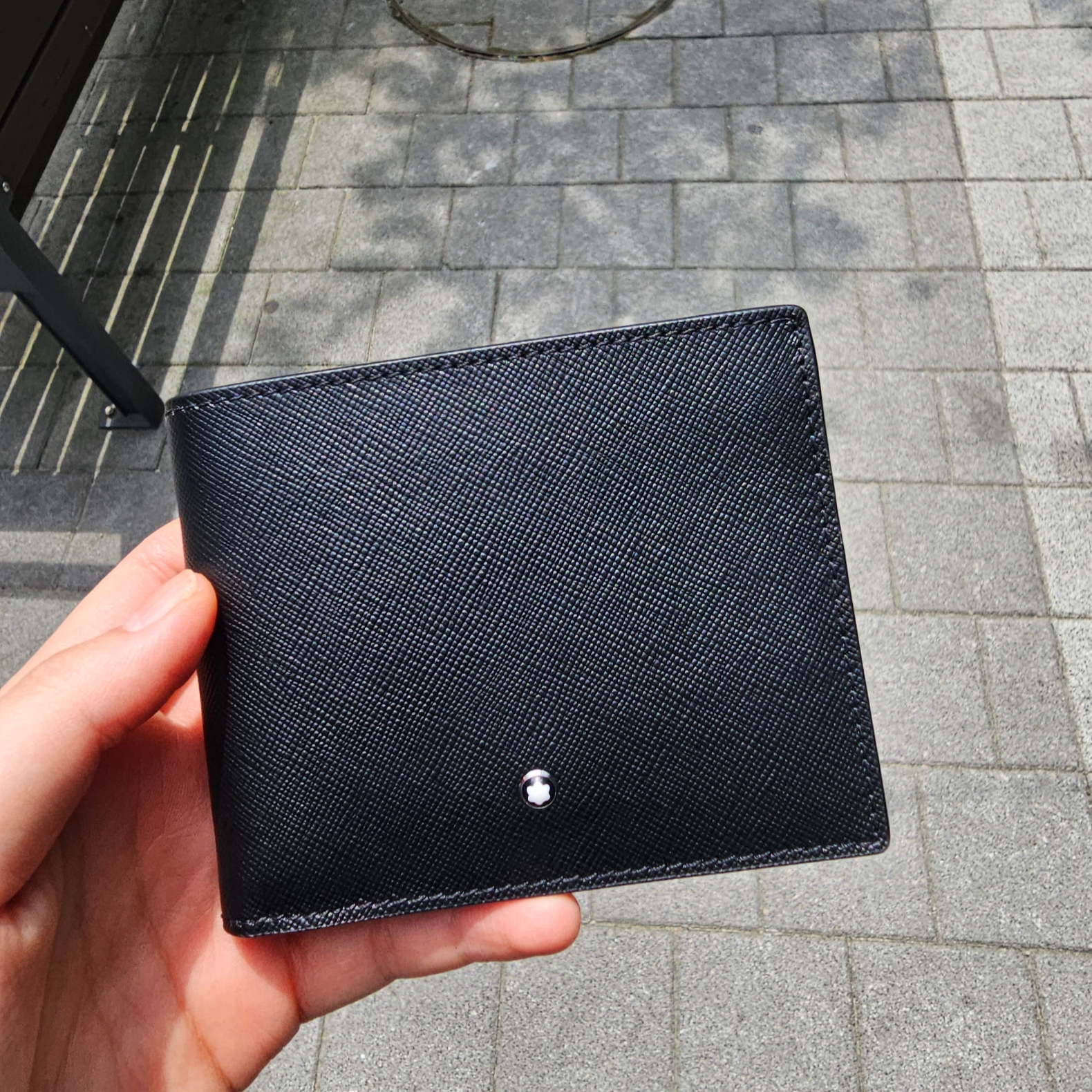 Montblanc Sartorial 6cc Wallet Black 착용 스타일