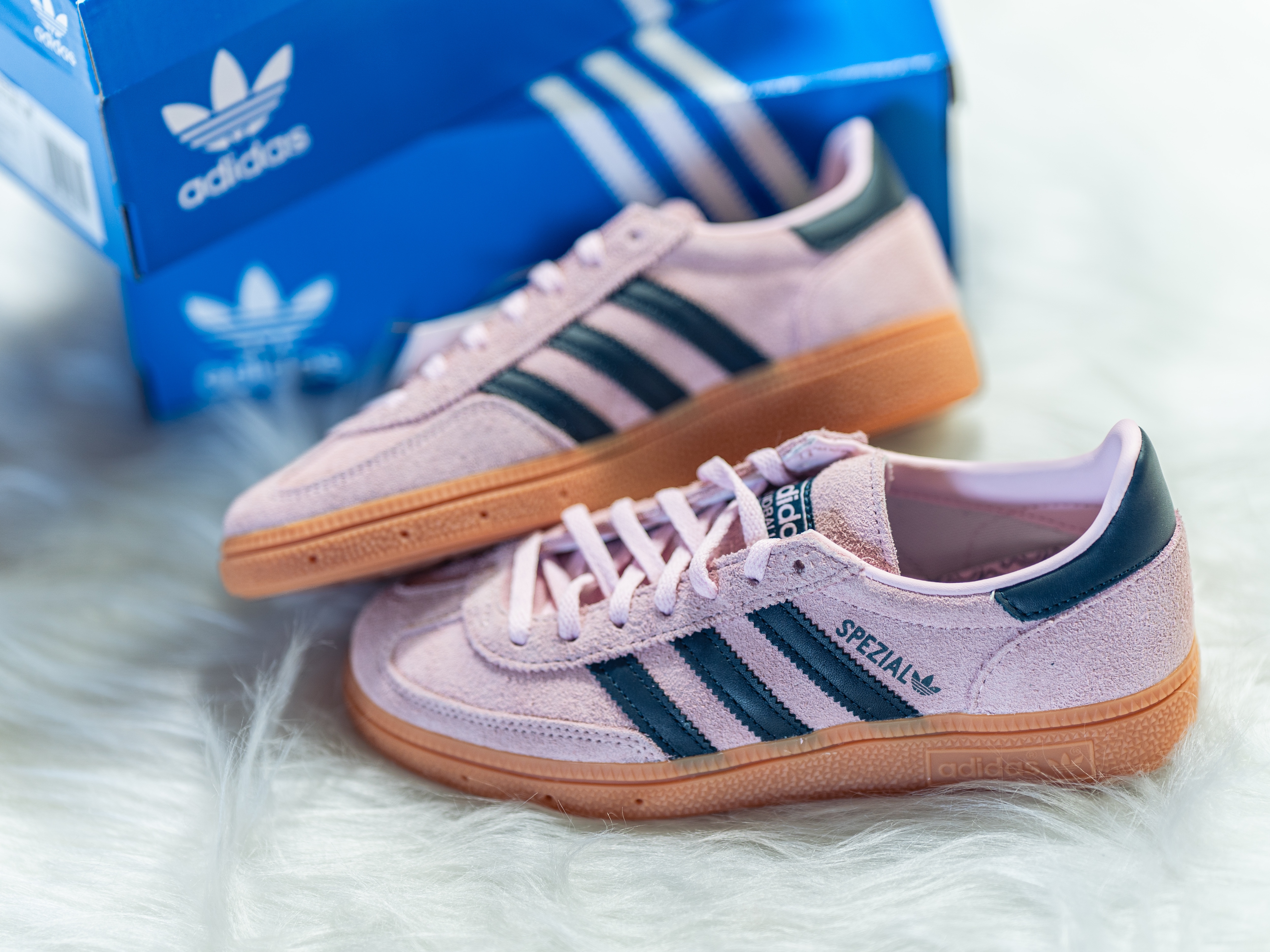 (W) Adidas Spezial Handball Clear Pink 착용 스타일 - 3